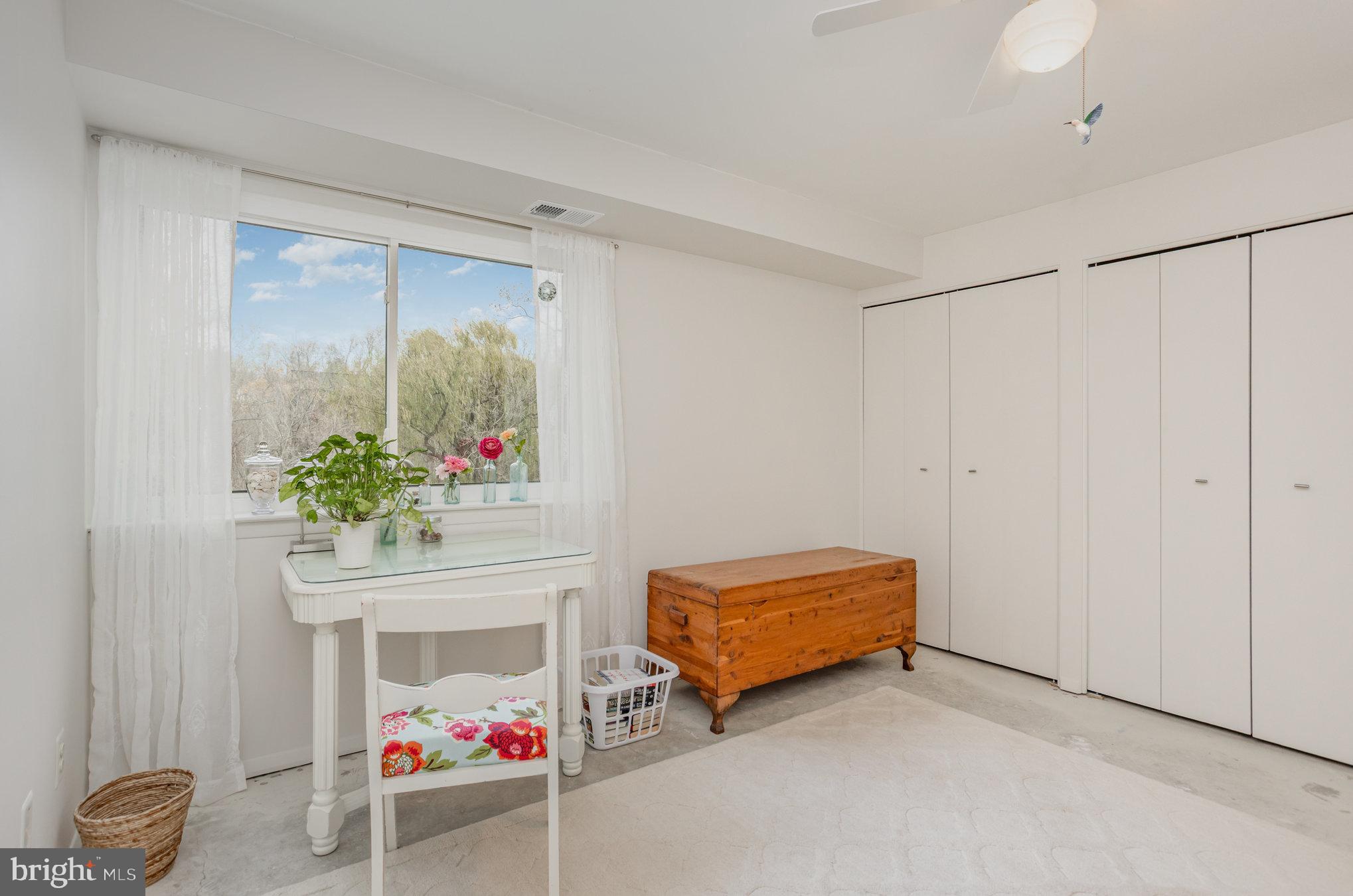 KENWOOD GARDENS - Residential