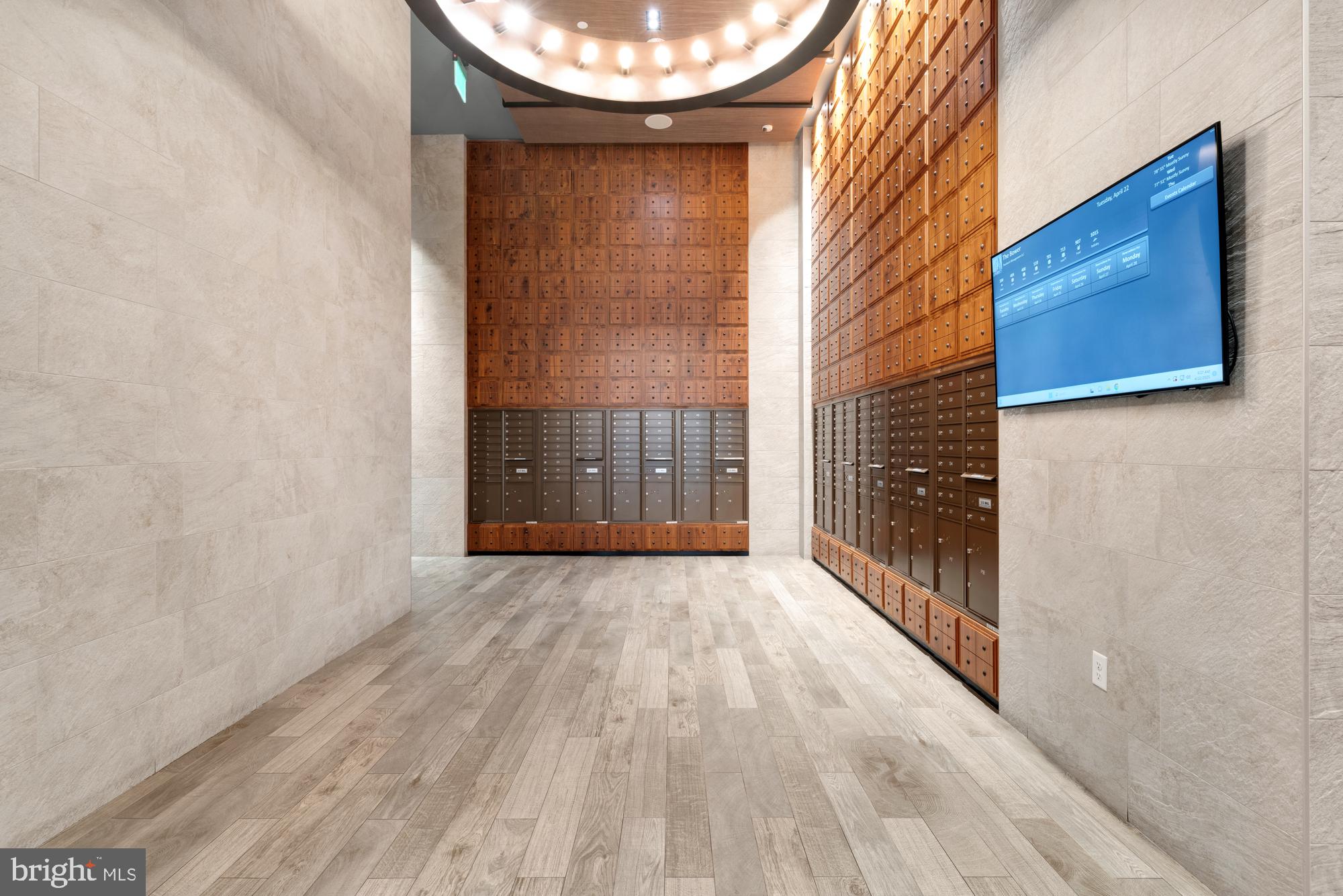 1300 4TH STREET SE 613