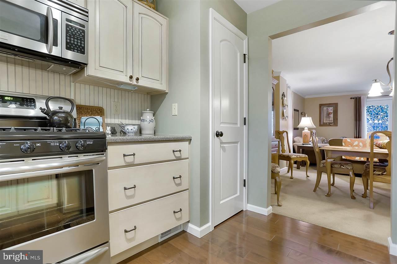 WESTLYN CONDOS - Residential