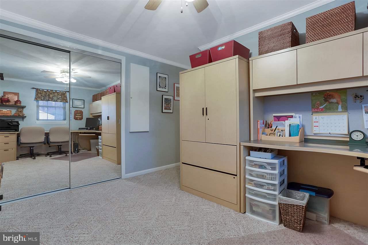 WESTLYN CONDOS - Residential