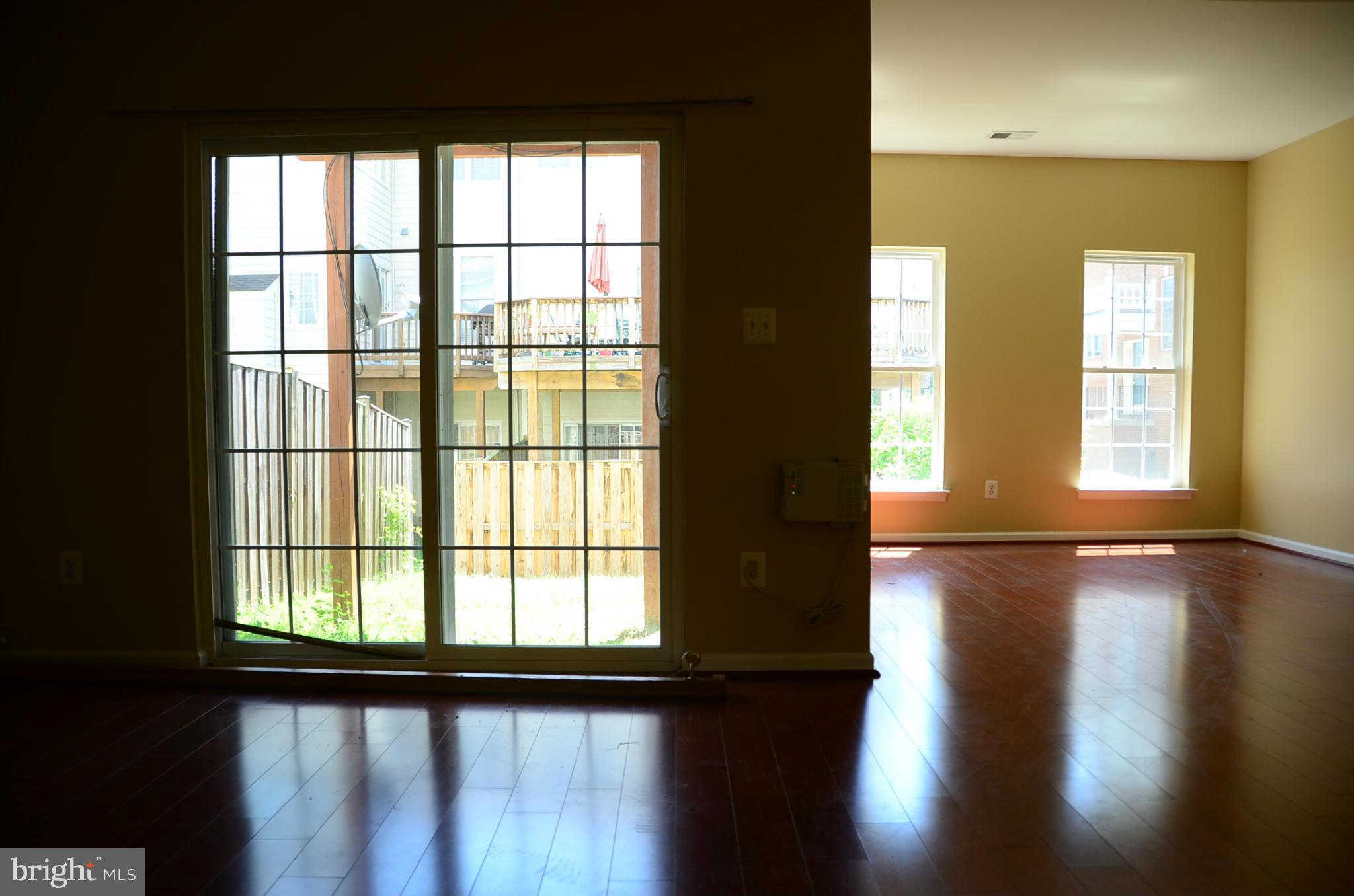 SOUTH RIDING - Residential Lease