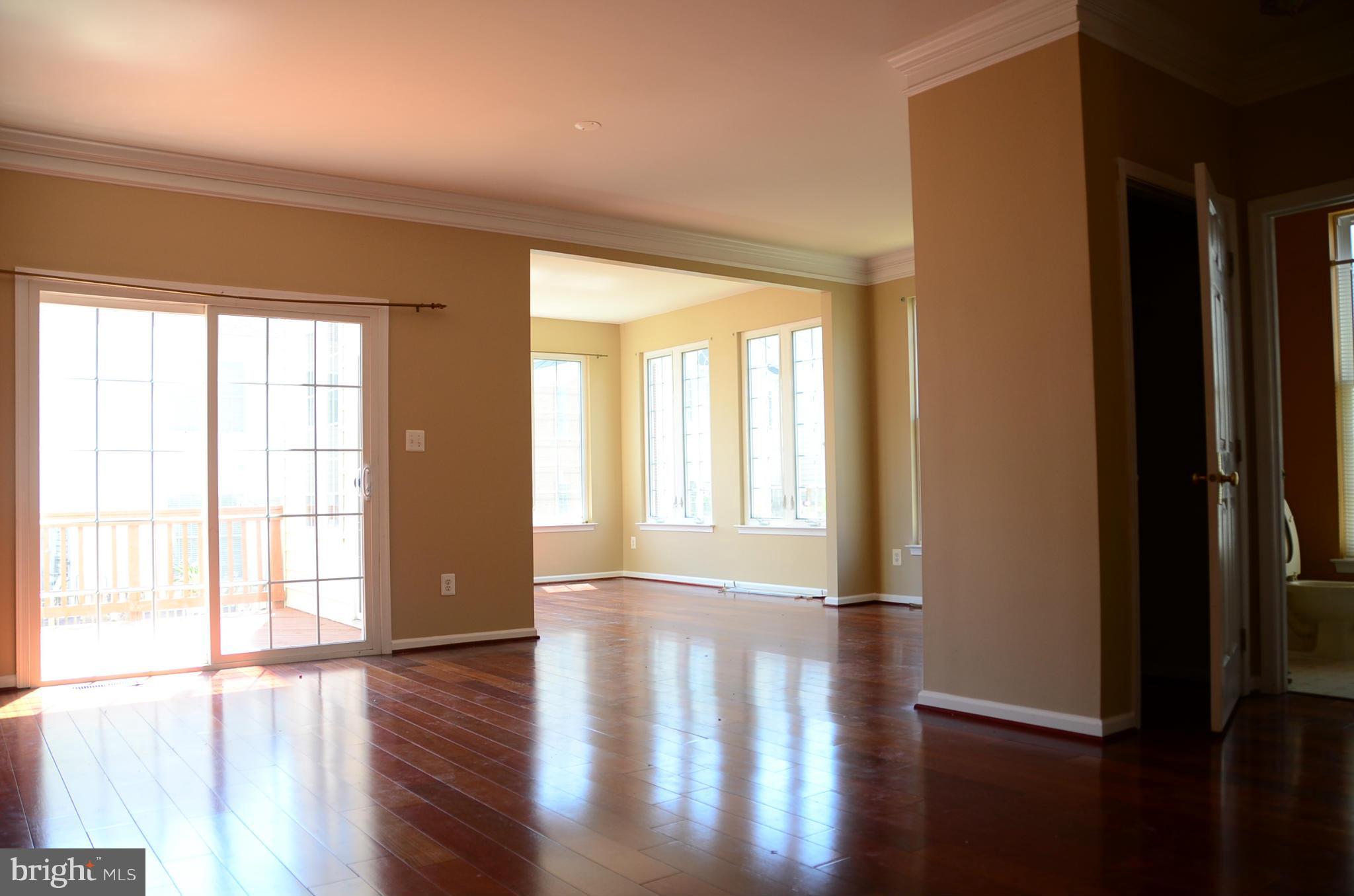 SOUTH RIDING - Residential Lease