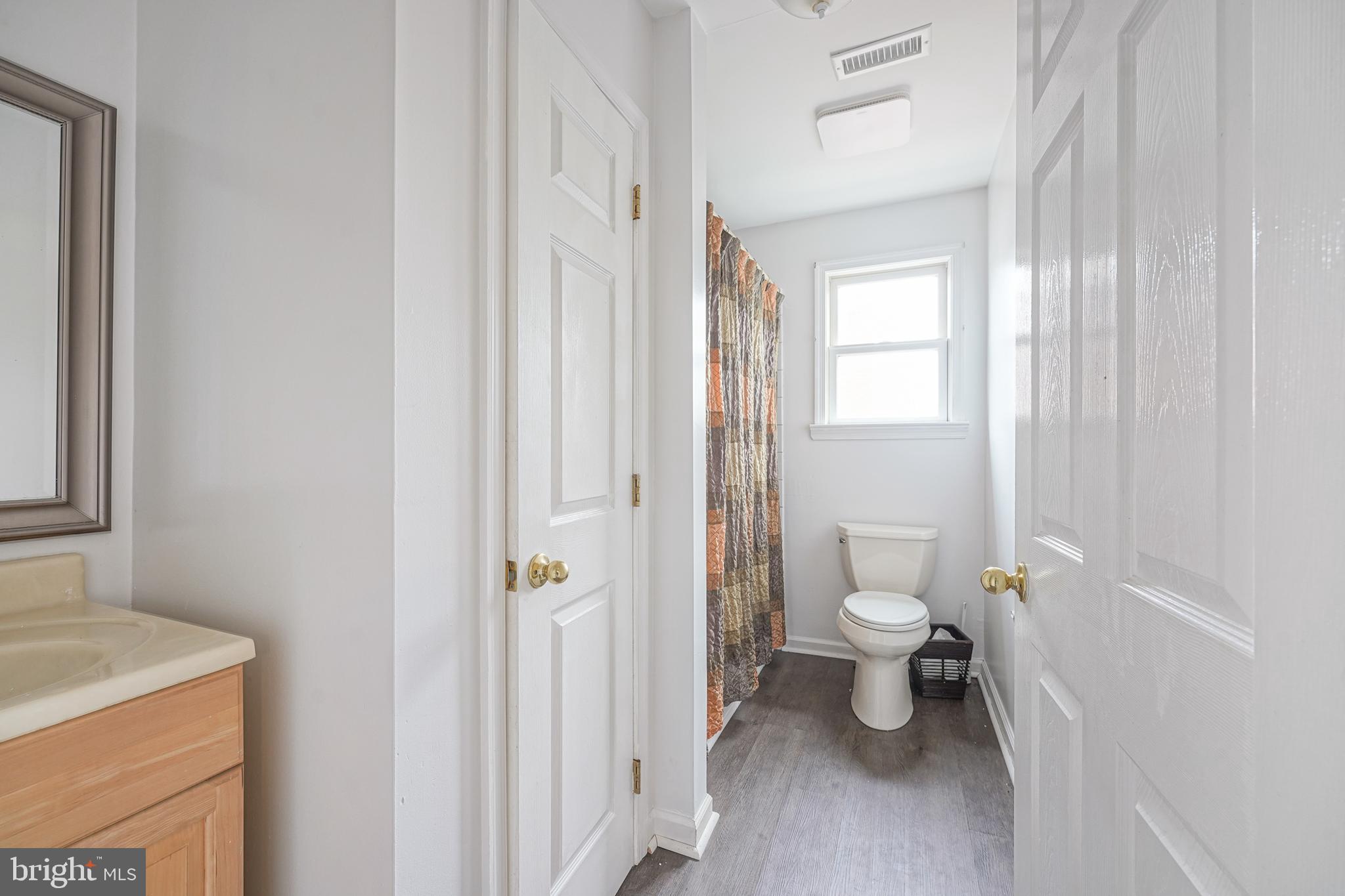 BOOTH CORNER - Residential