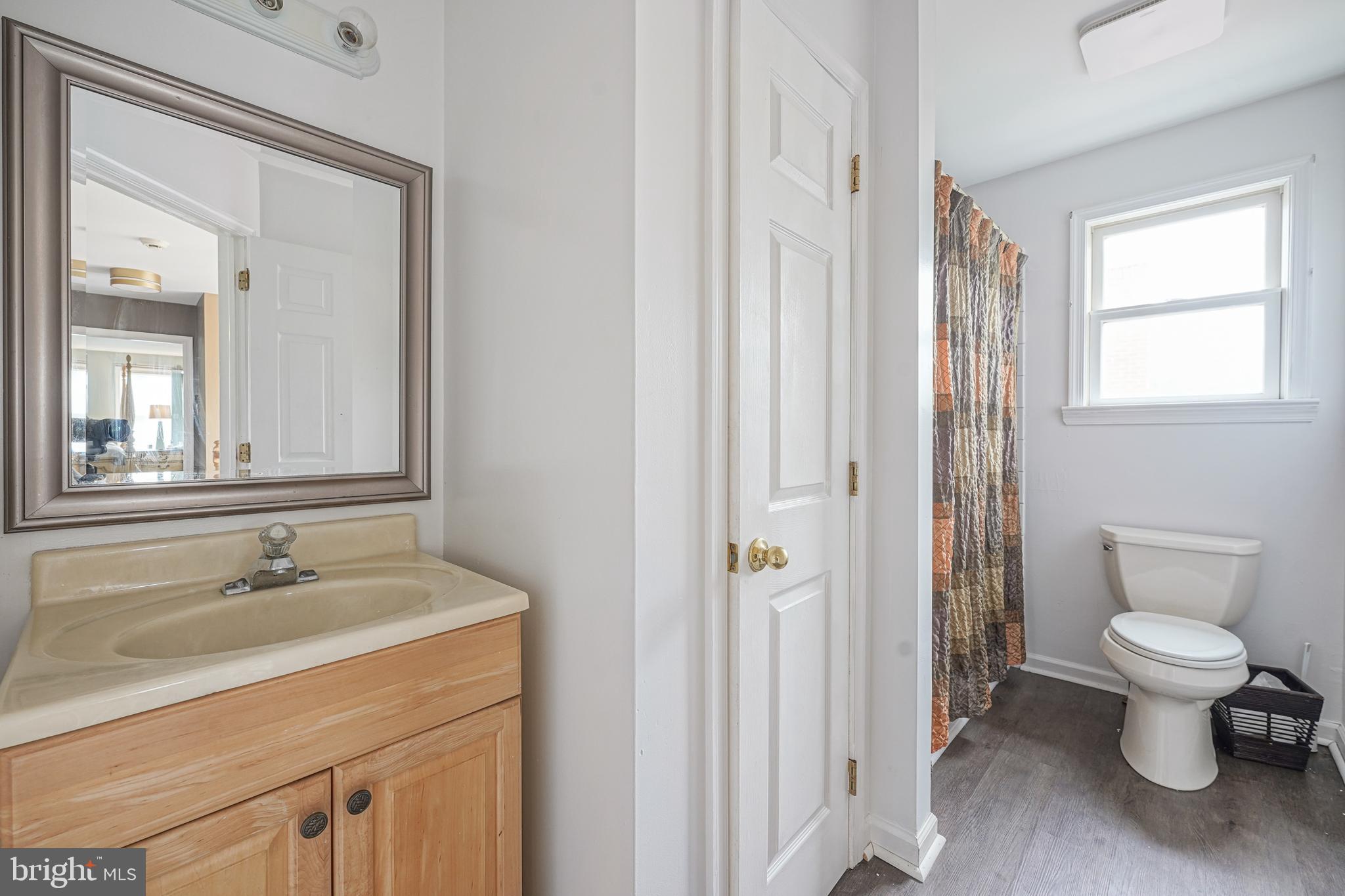 BOOTH CORNER - Residential