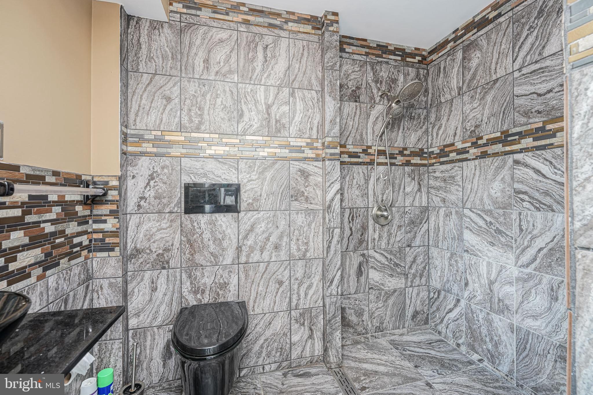 BOOTH CORNER - Residential