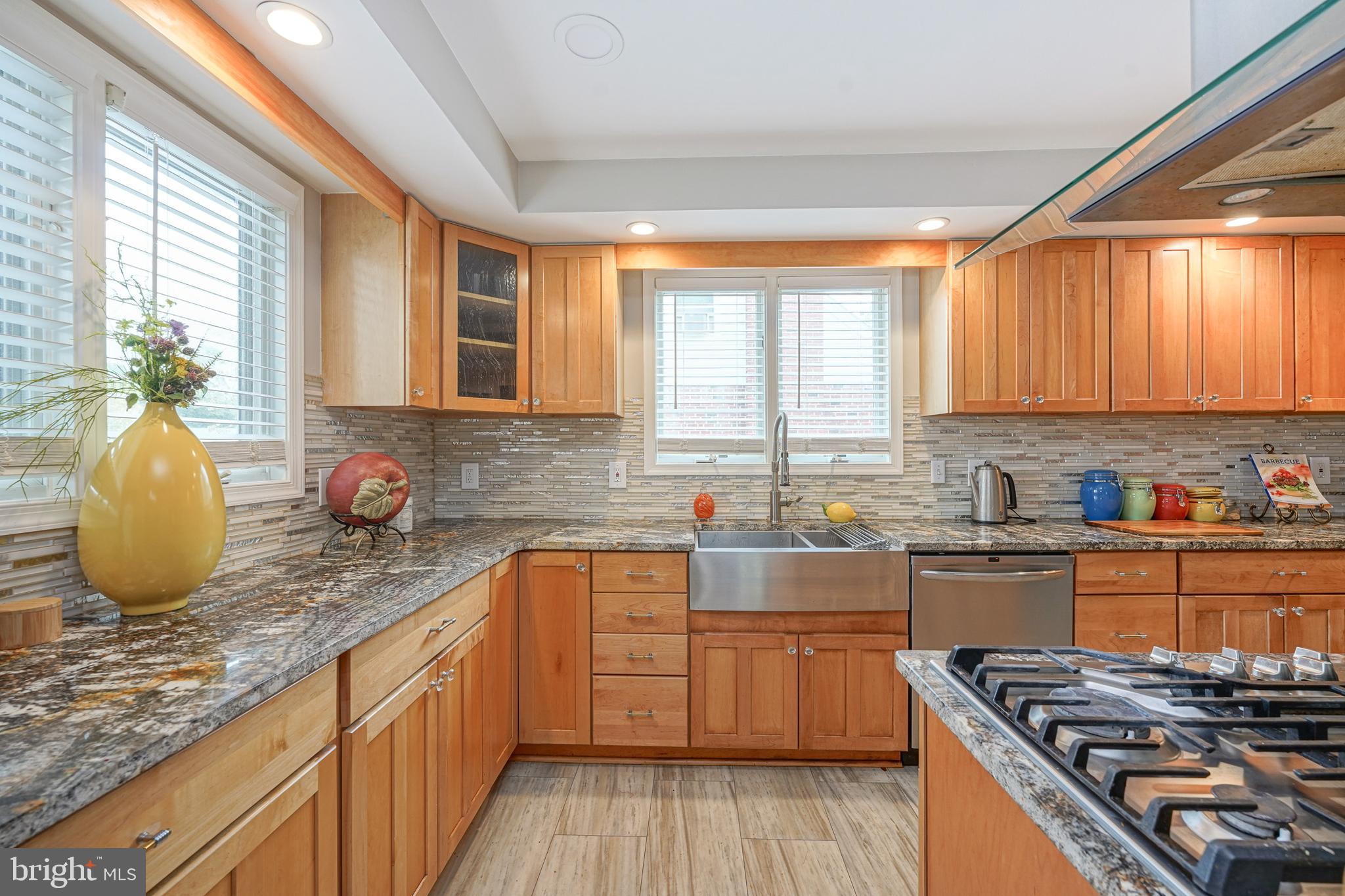 BOOTH CORNER - Residential