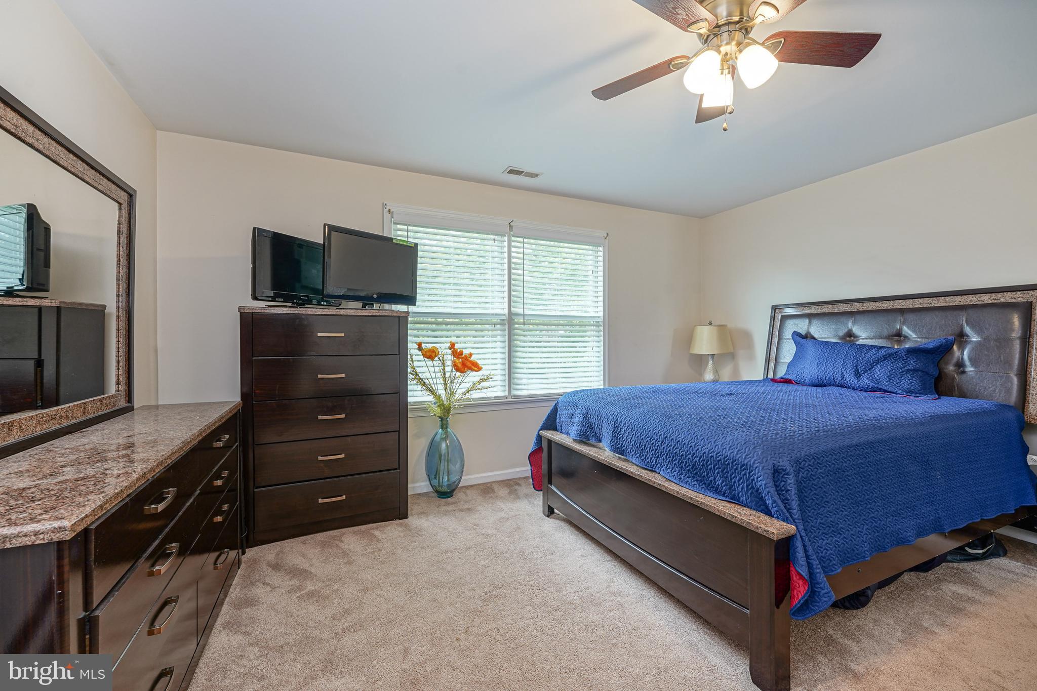 BOOTH CORNER - Residential