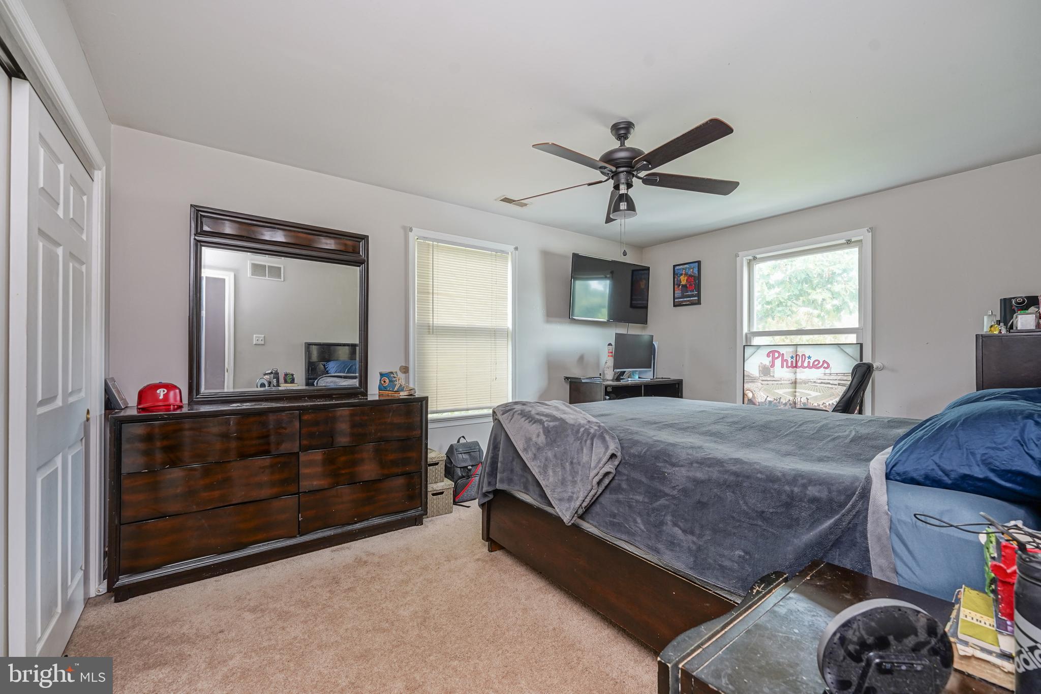 BOOTH CORNER - Residential