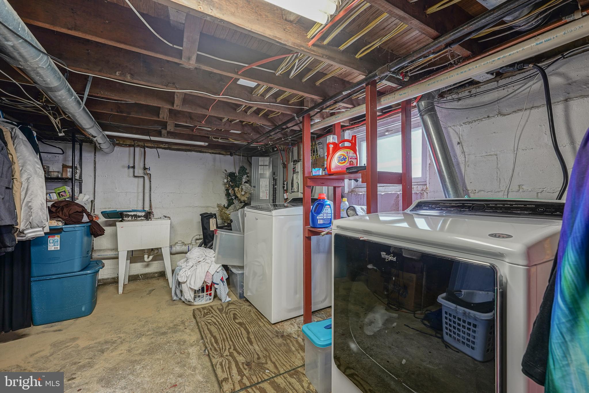 BOOTH CORNER - Residential