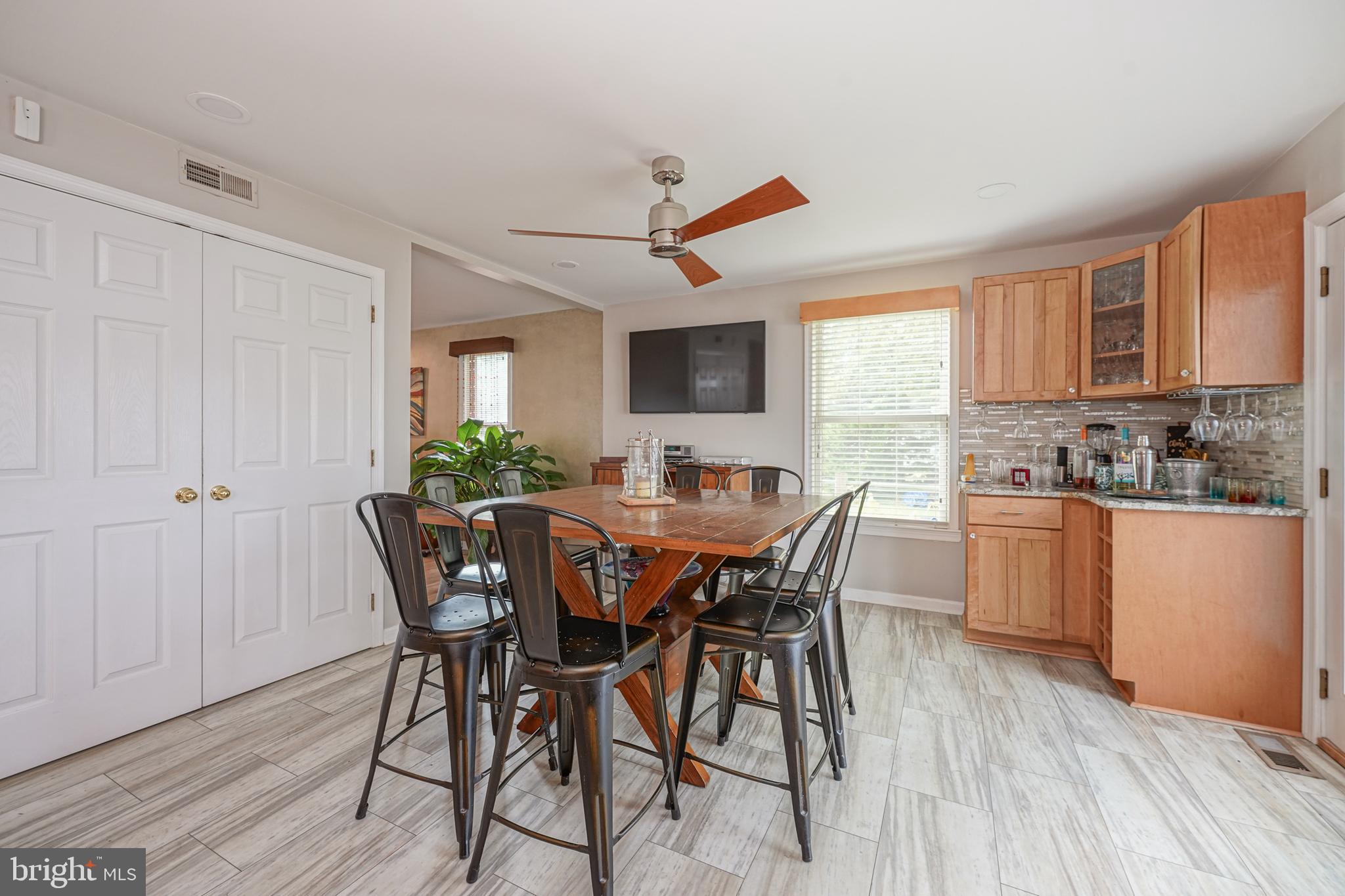 BOOTH CORNER - Residential