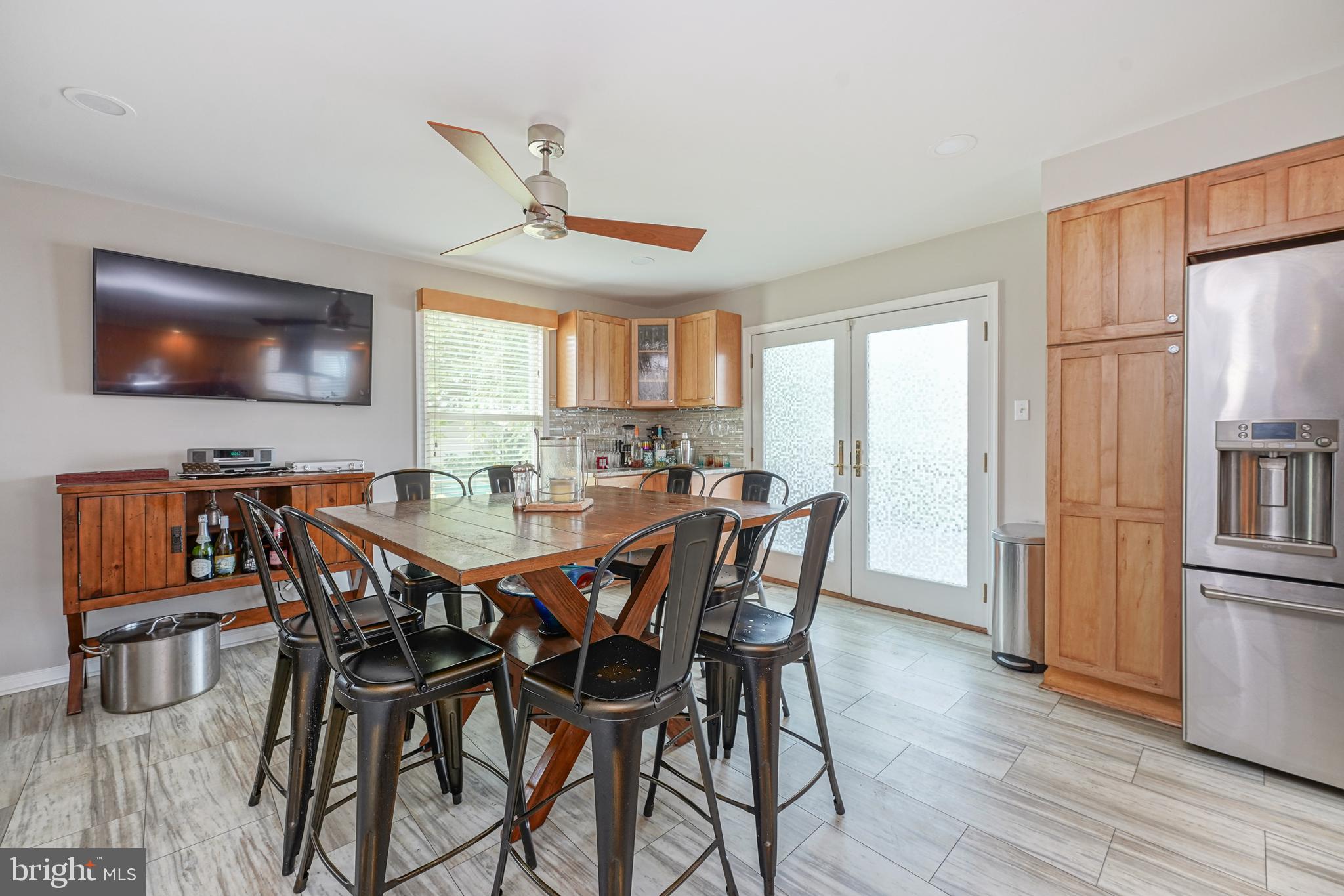 BOOTH CORNER - Residential