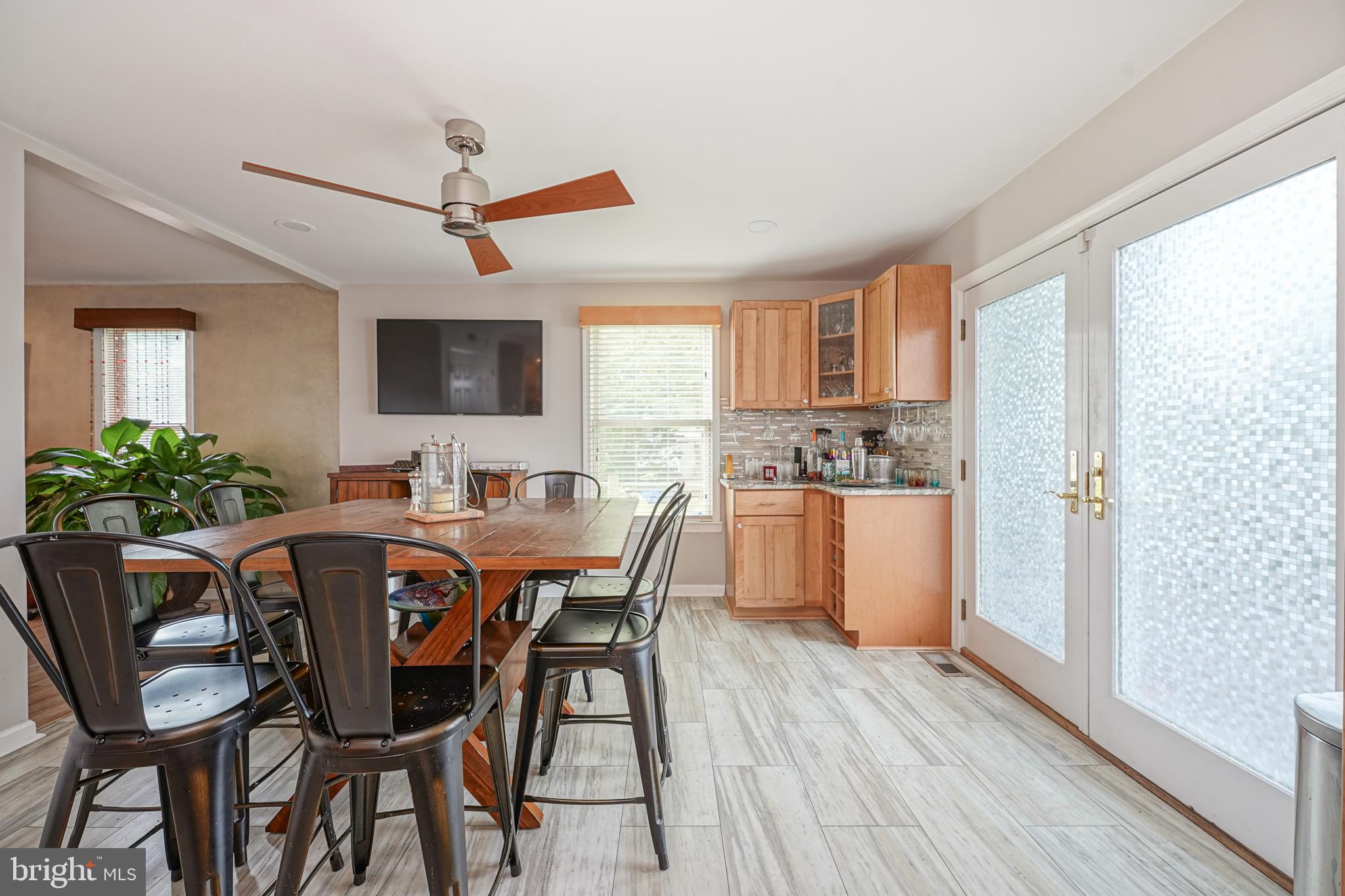 BOOTH CORNER - Residential