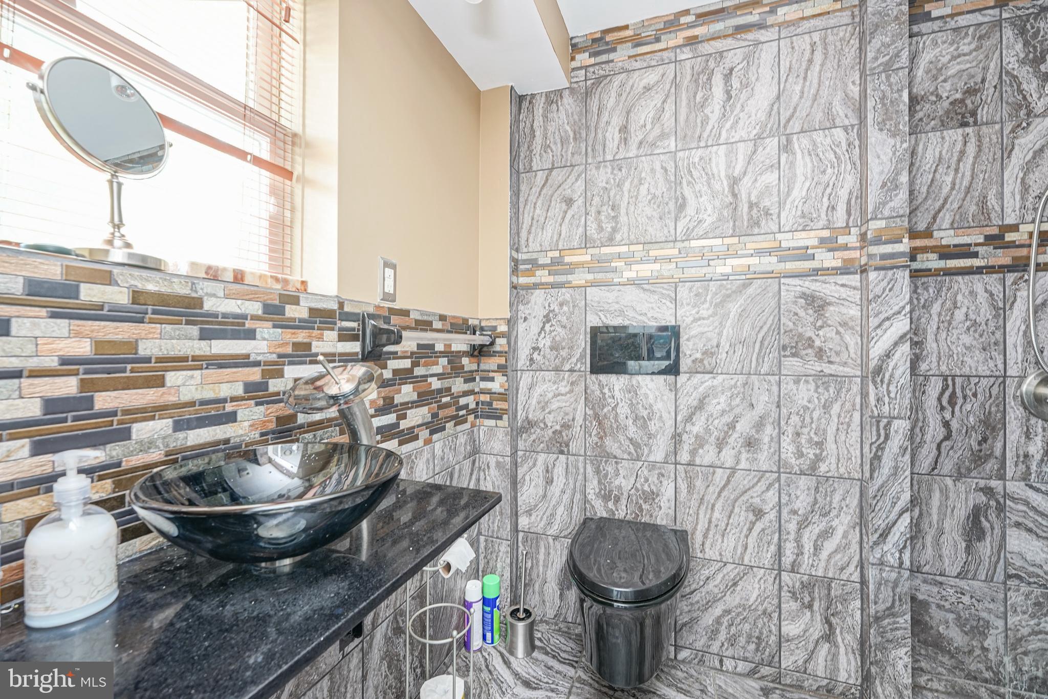 BOOTH CORNER - Residential