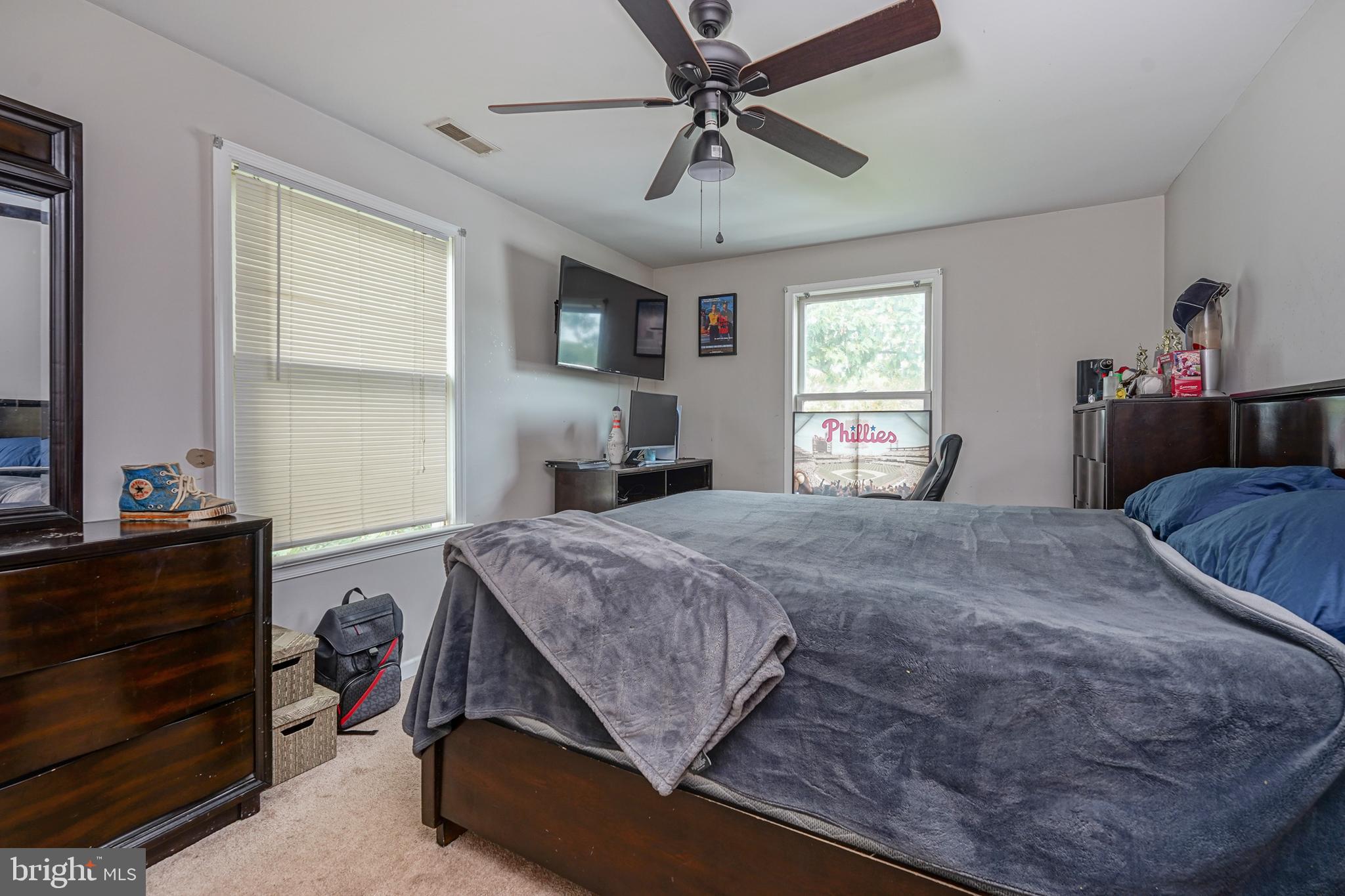 BOOTH CORNER - Residential