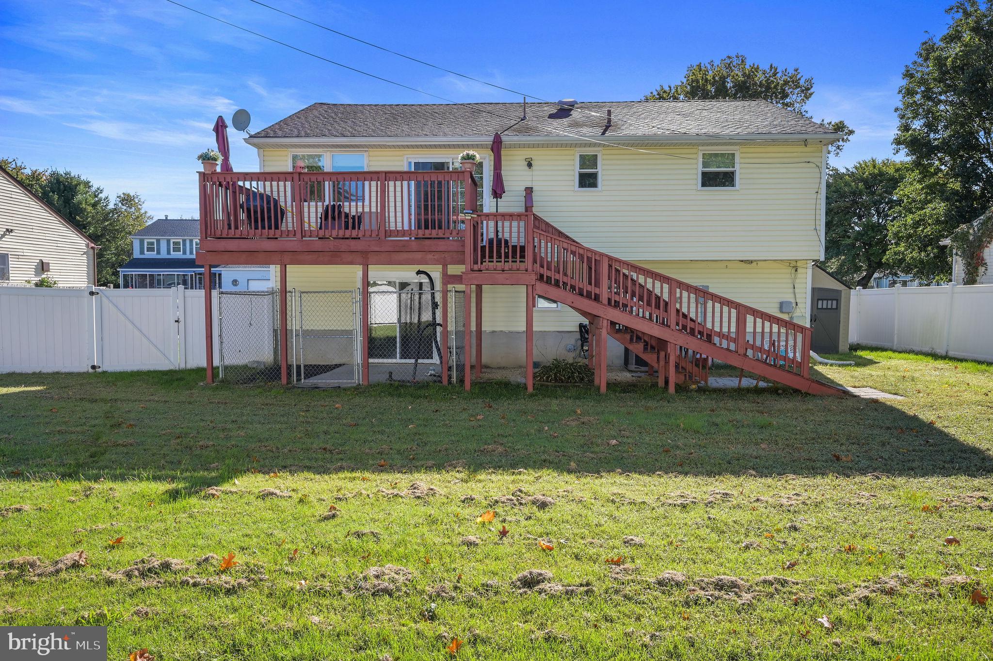 711 MILLER DR.