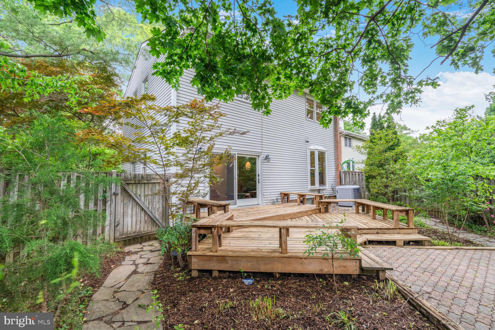 THE STEEPLES - Residential