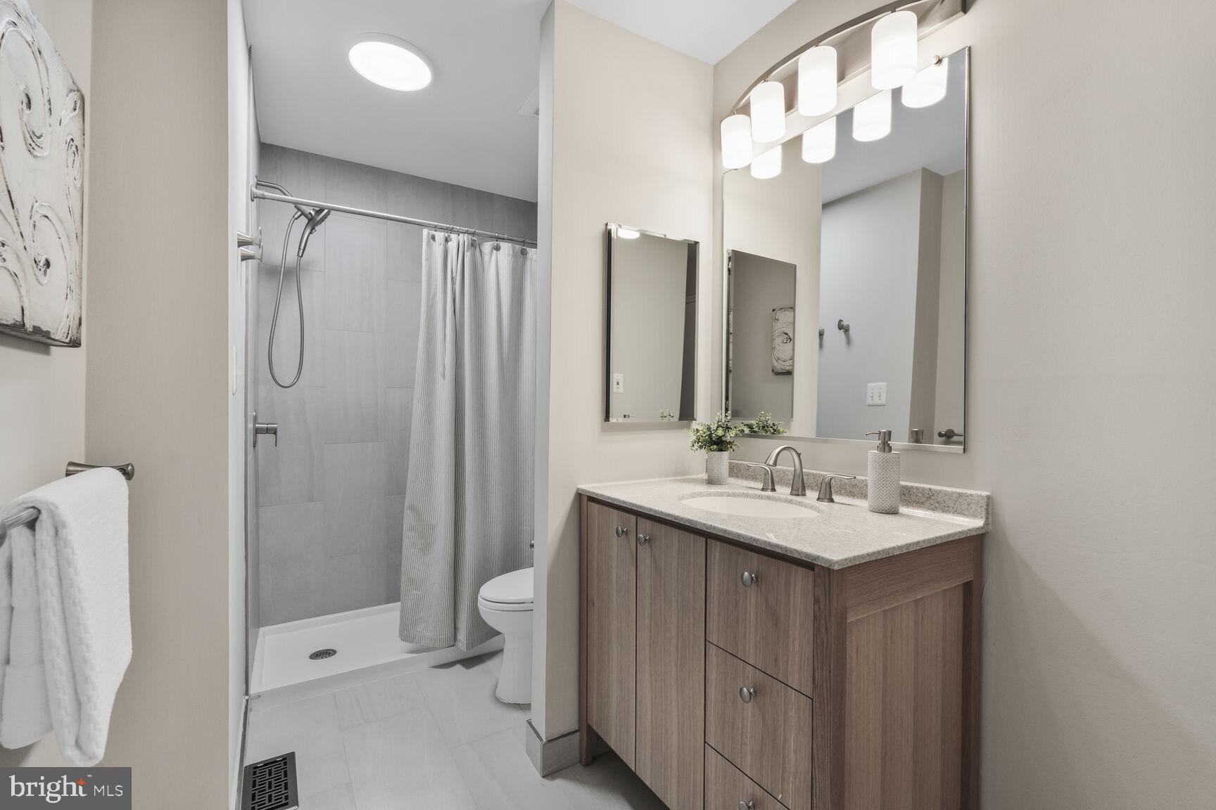 THE STEEPLES - Residential