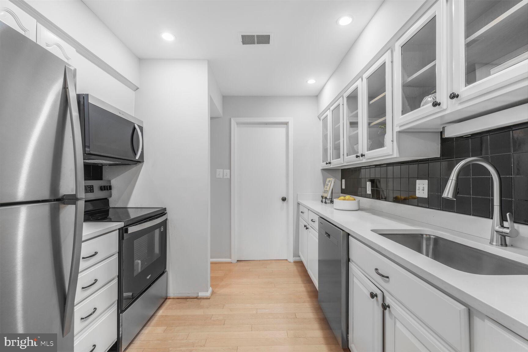 THE STEEPLES - Residential