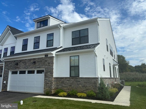 Townhouse For Sale - 544 Anfield Road<br/> Chester County, MALVERN, PA 19355