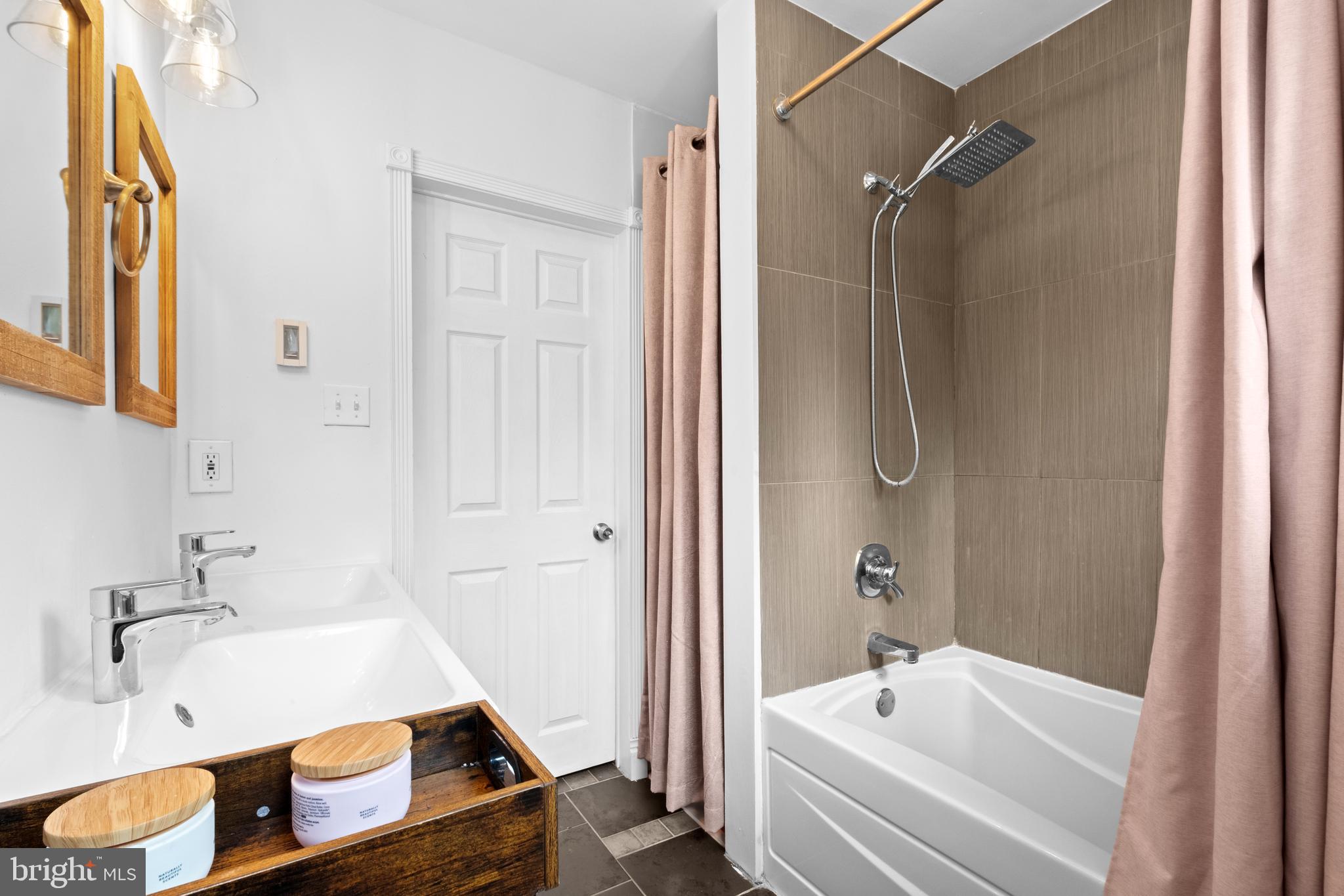 PENN VALLEY - Residential