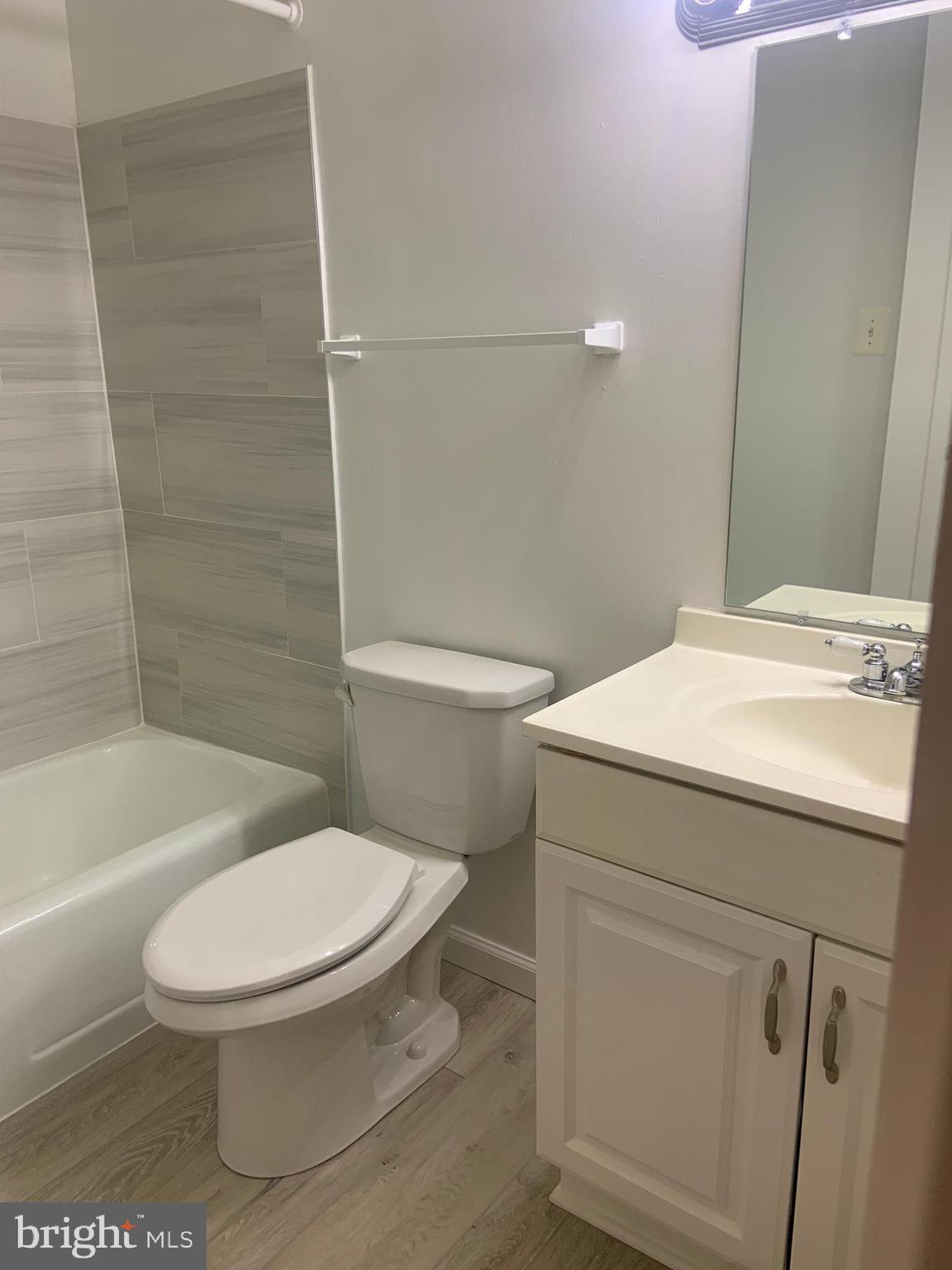 WOODLAKE TOWERS - Residential