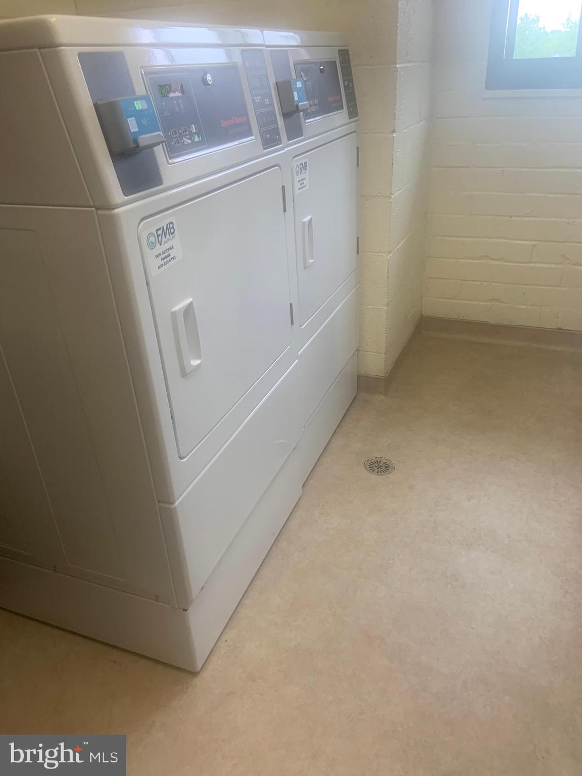 WOODLAKE TOWERS - Residential