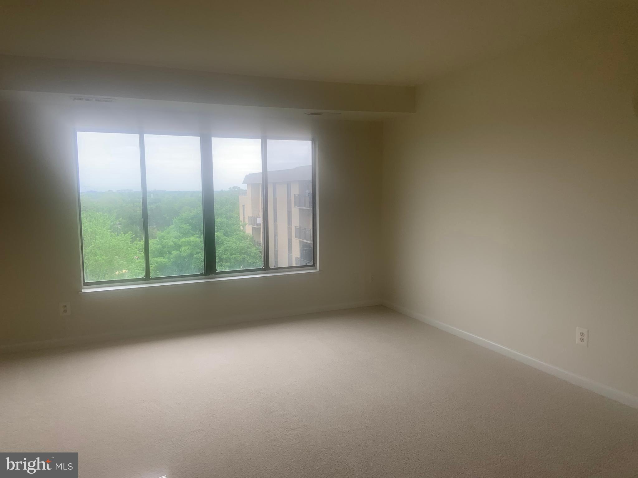 WOODLAKE TOWERS - Residential