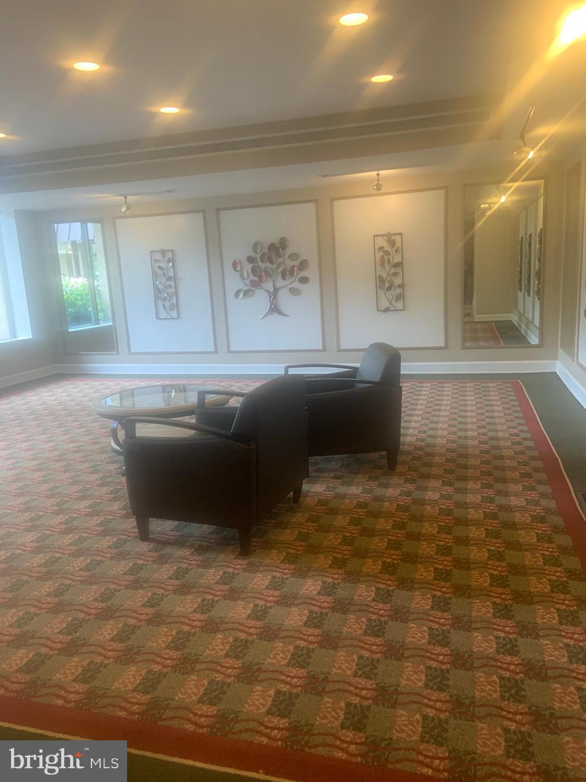 WOODLAKE TOWERS - Residential