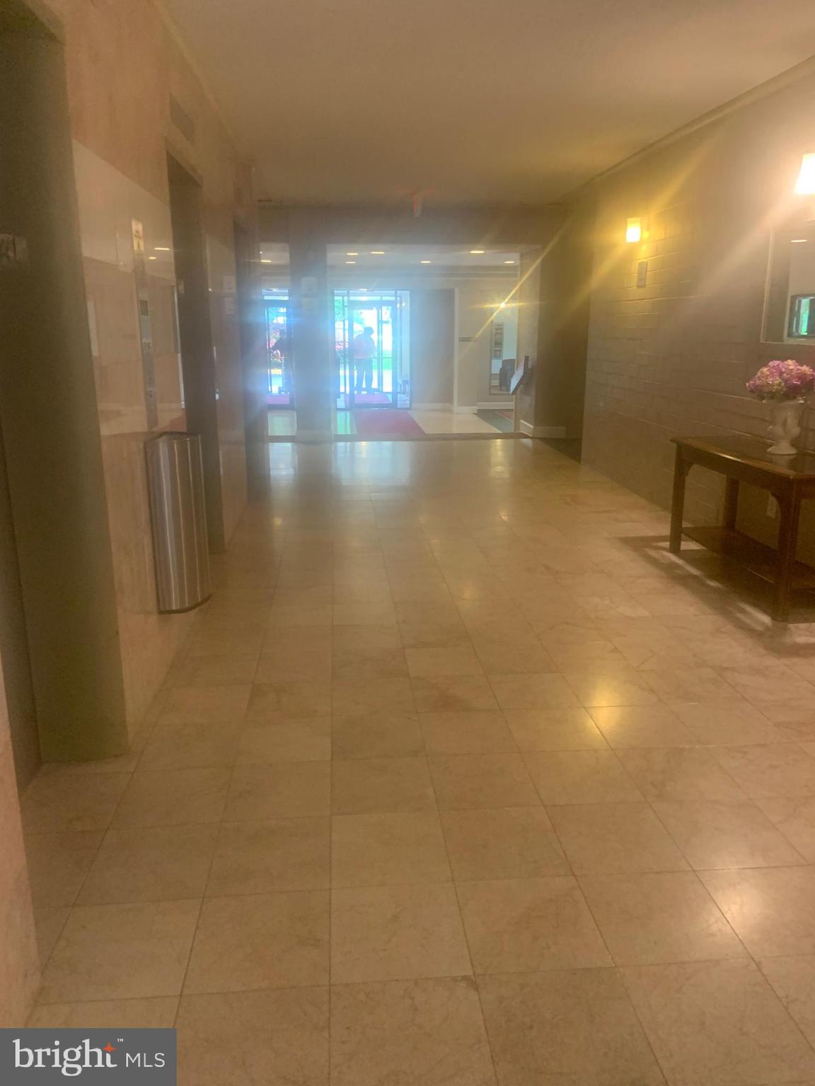 WOODLAKE TOWERS - Residential