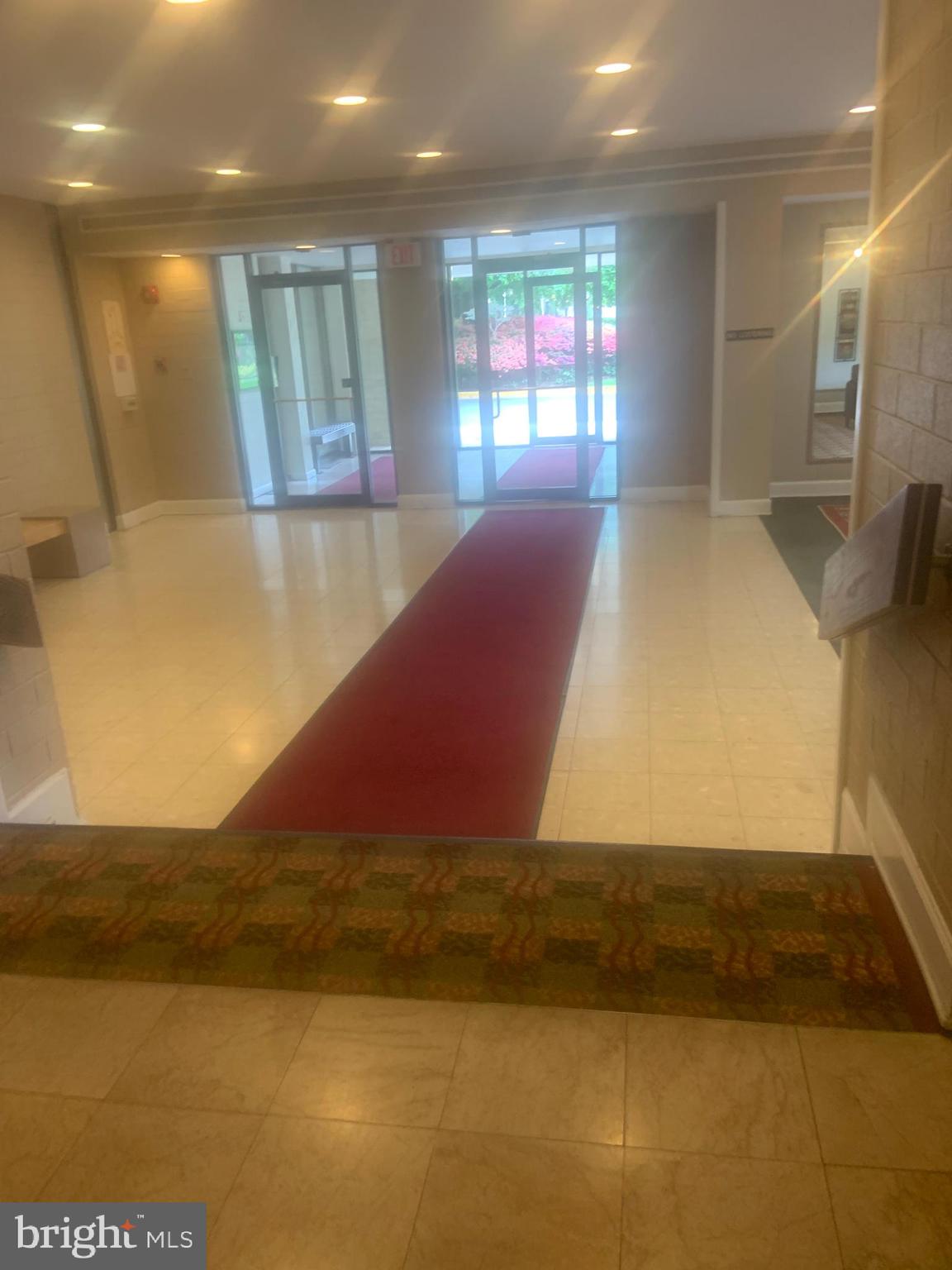 WOODLAKE TOWERS - Residential