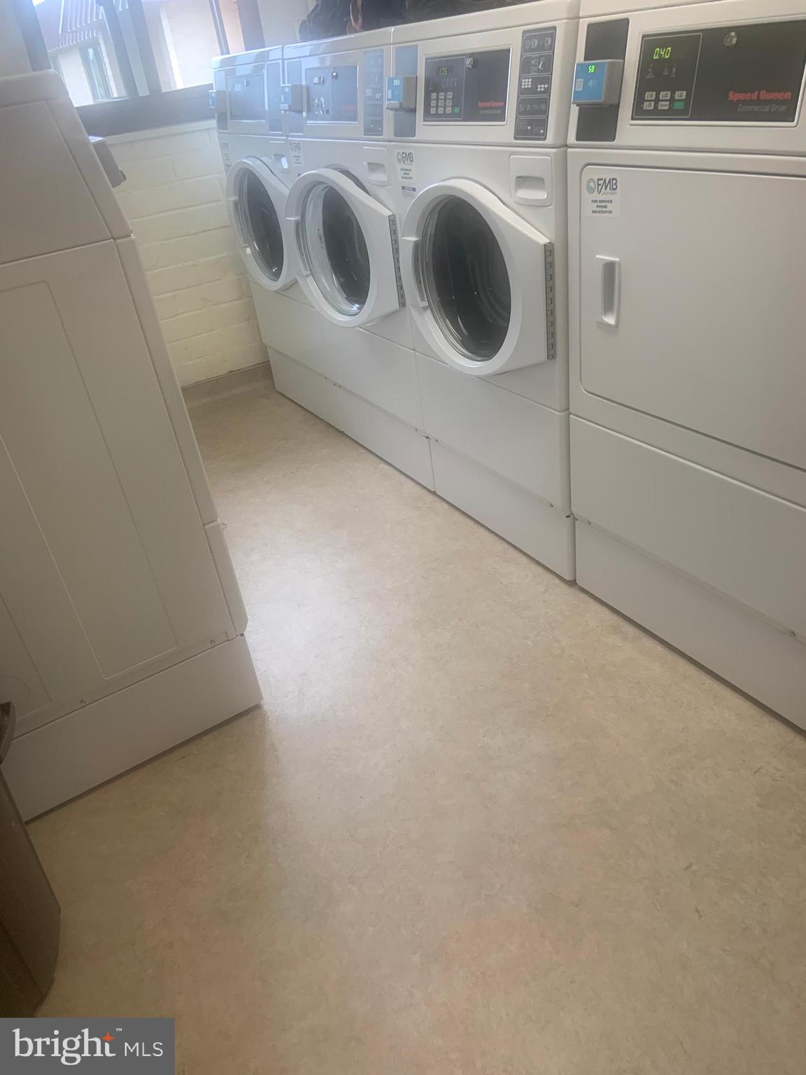 WOODLAKE TOWERS - Residential