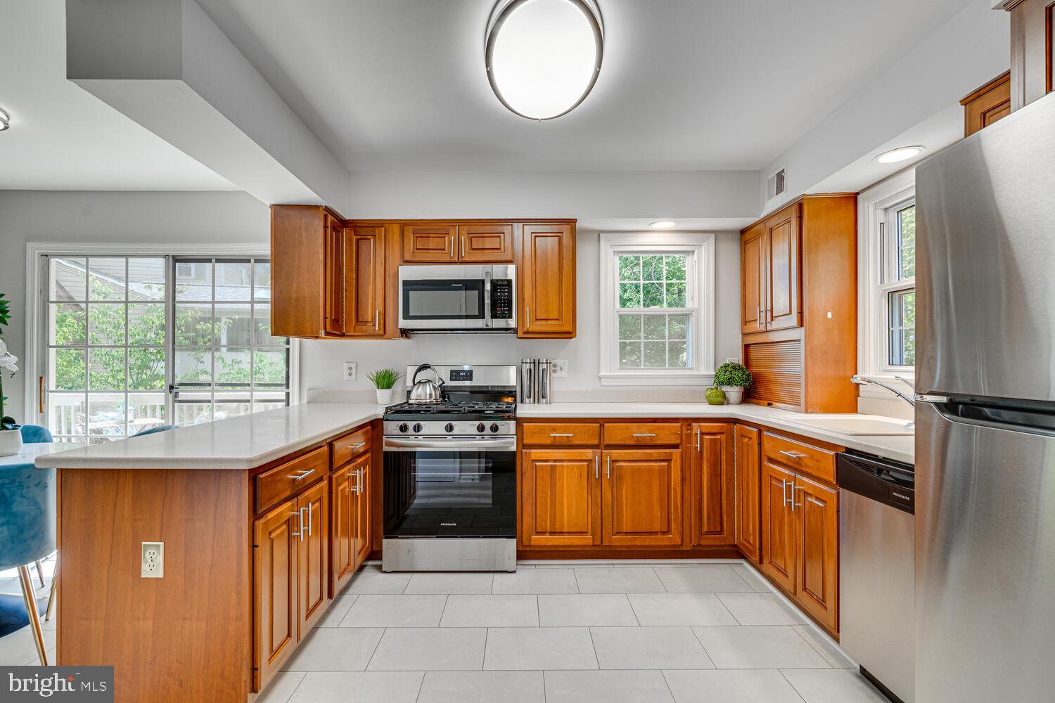 COLLEGE GARDENS - Residential