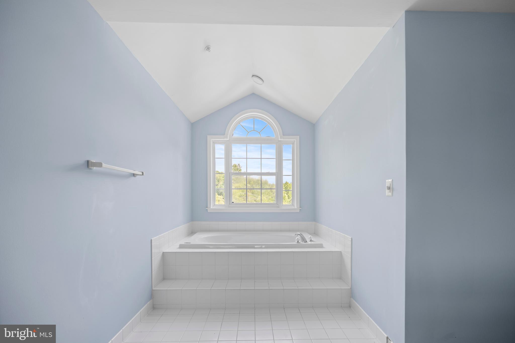 STRAWBERRY GLENN - Residential