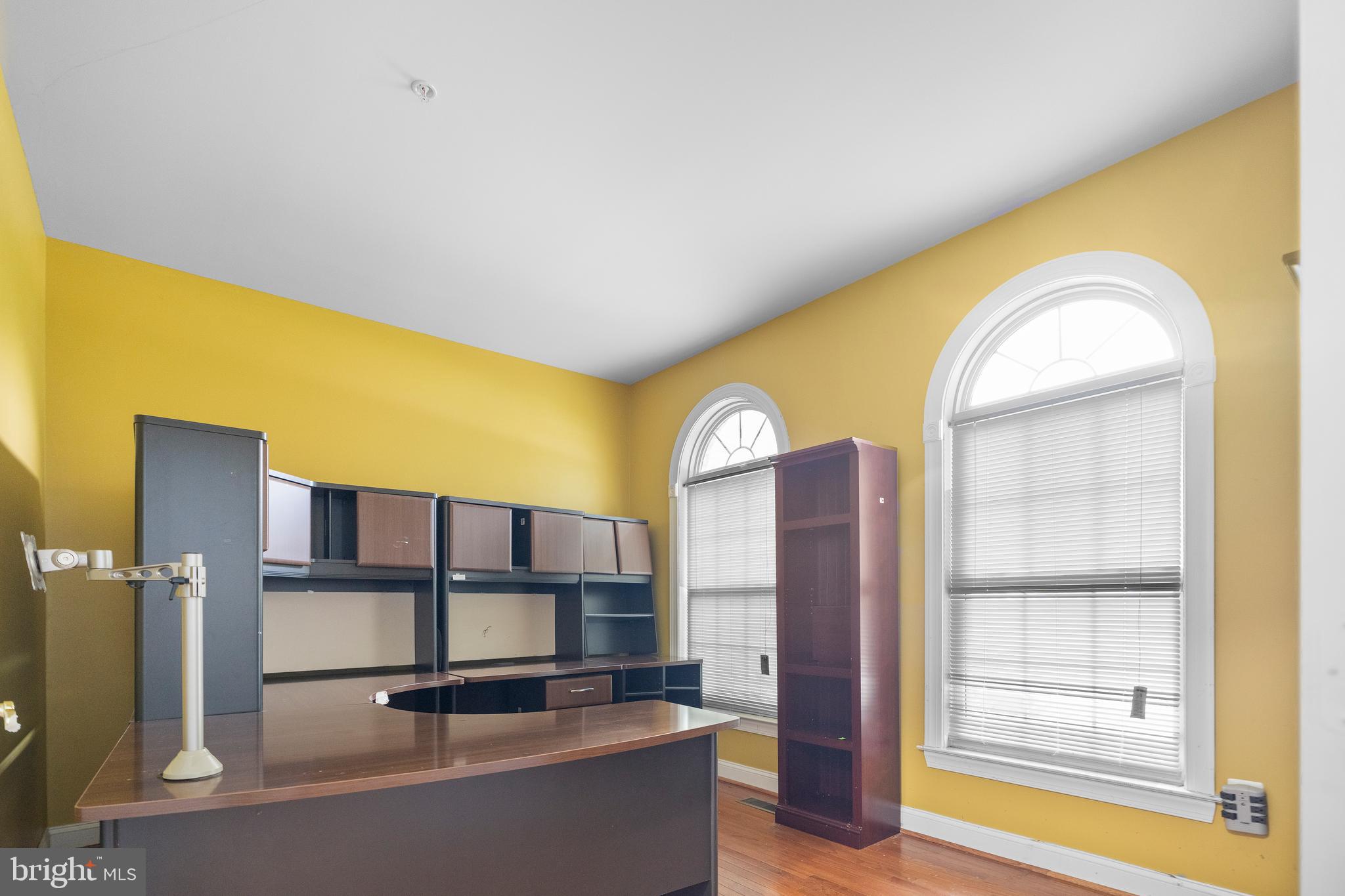 STRAWBERRY GLENN - Residential