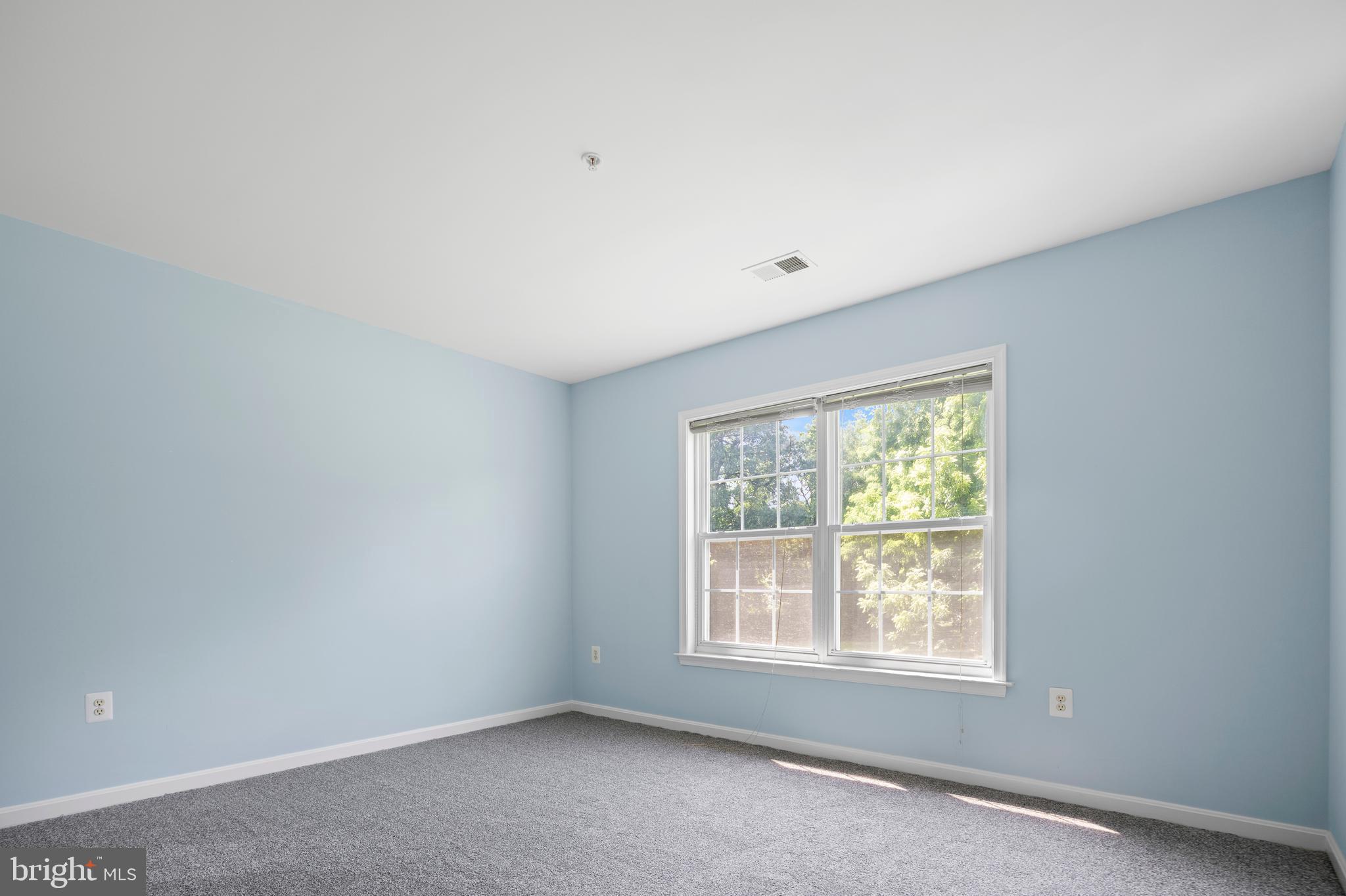 STRAWBERRY GLENN - Residential