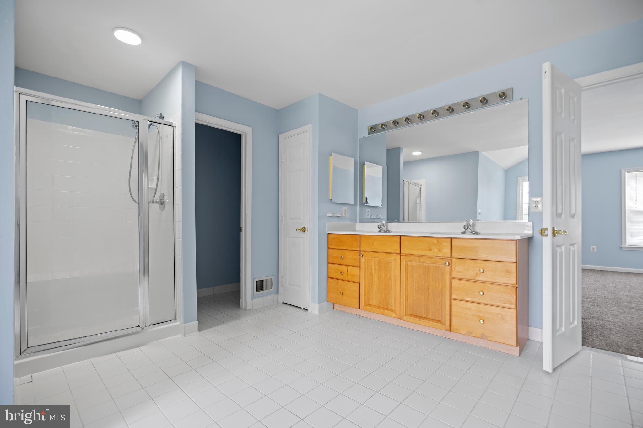 STRAWBERRY GLENN - Residential