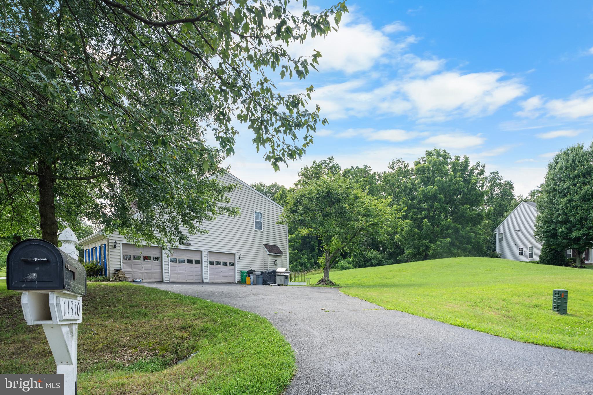 STRAWBERRY GLENN - Residential