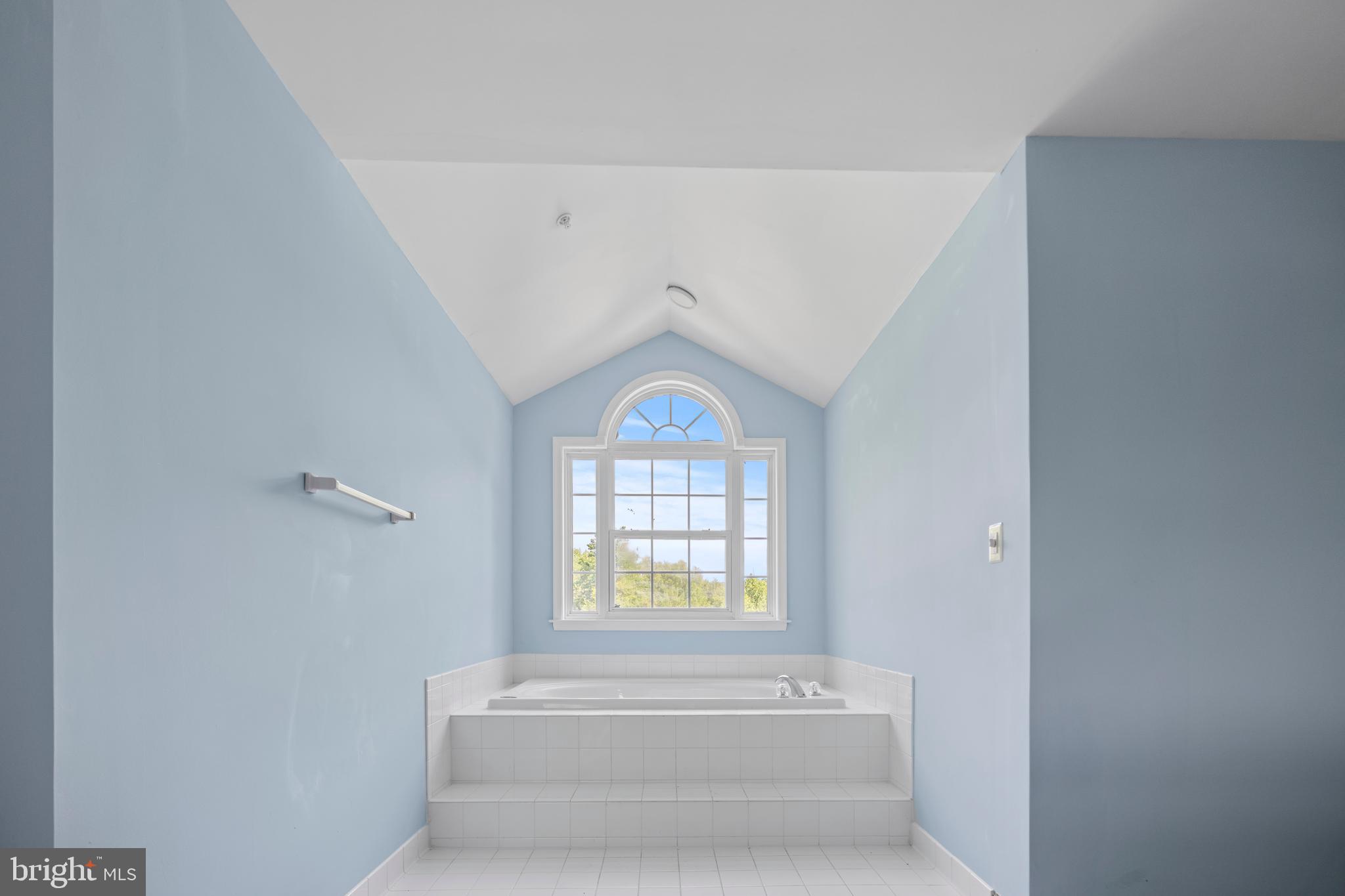 STRAWBERRY GLENN - Residential