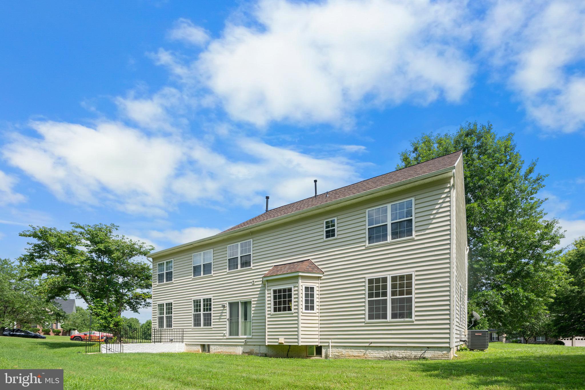 STRAWBERRY GLENN - Residential