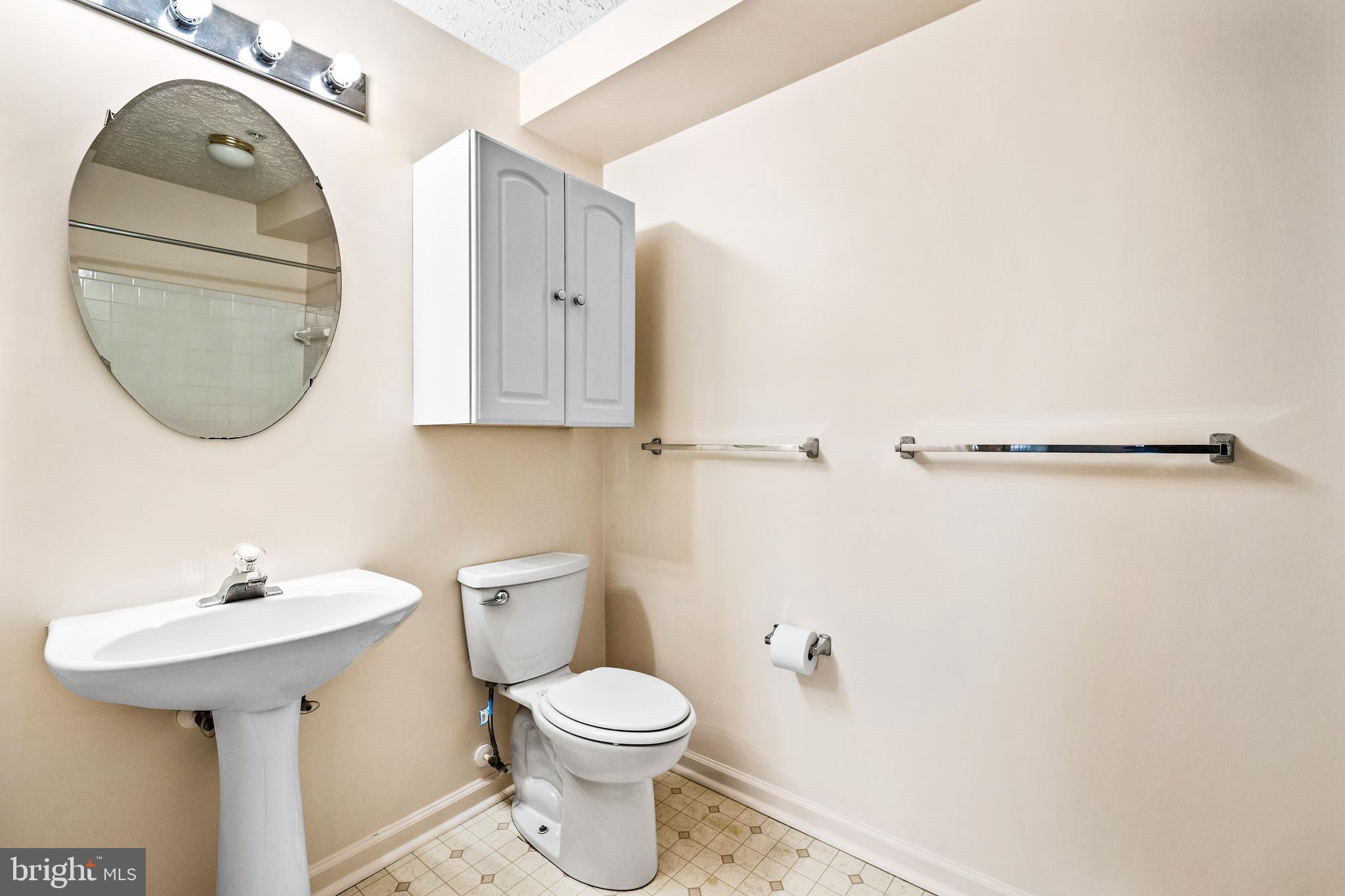 DEVONSHIRE AT WHITEMARSH - Residential