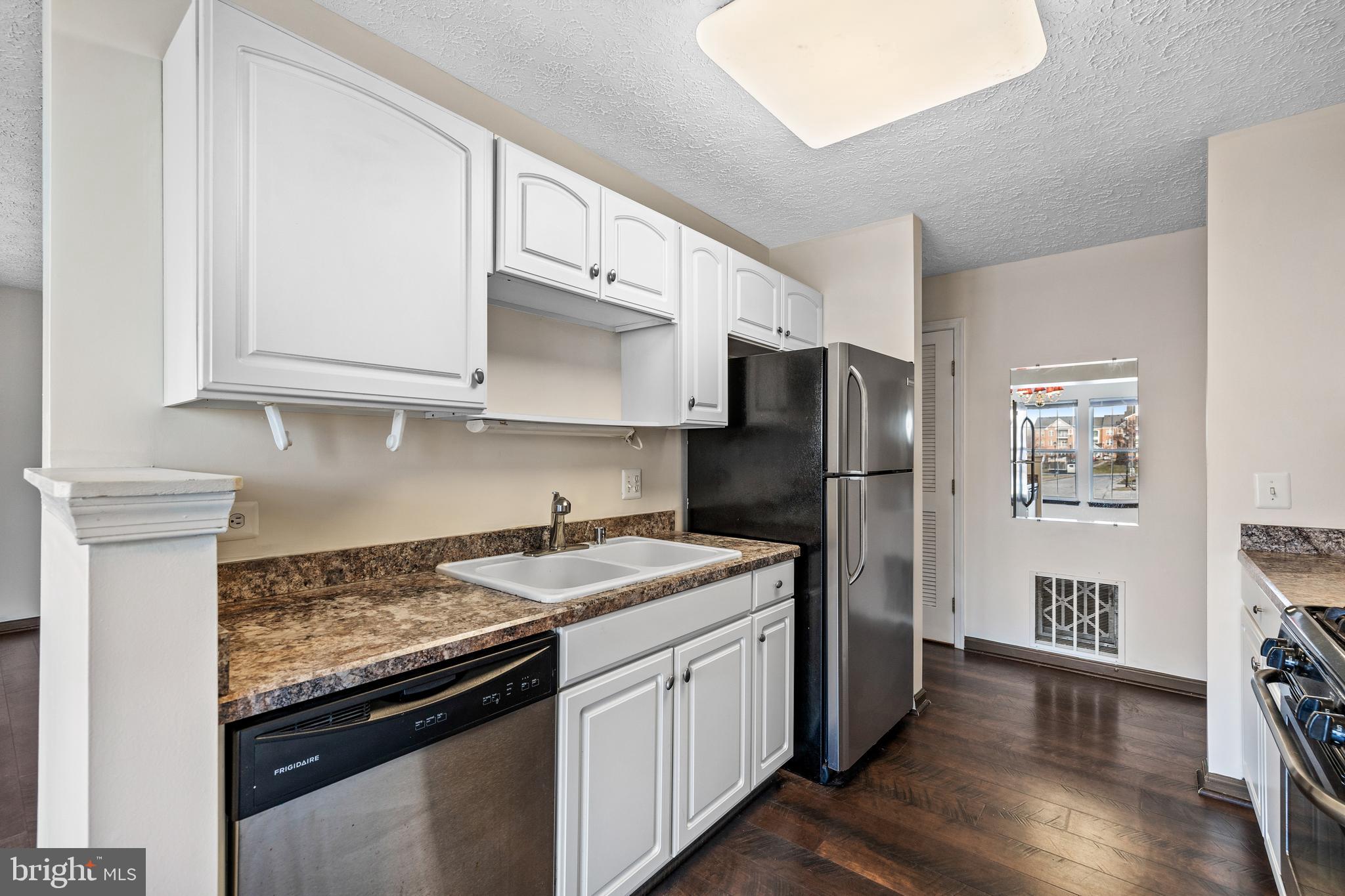 DEVONSHIRE AT WHITEMARSH - Residential