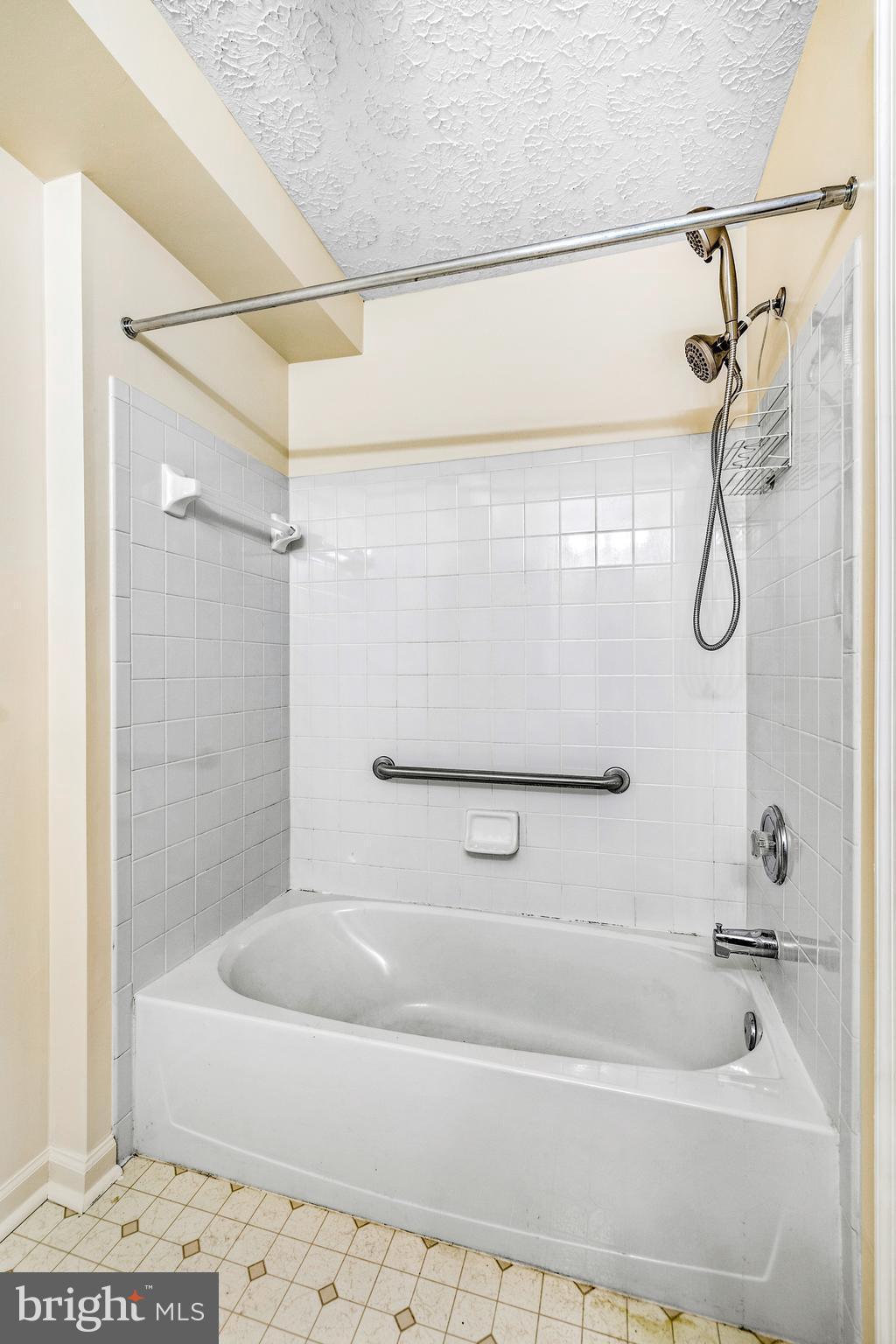 DEVONSHIRE AT WHITEMARSH - Residential