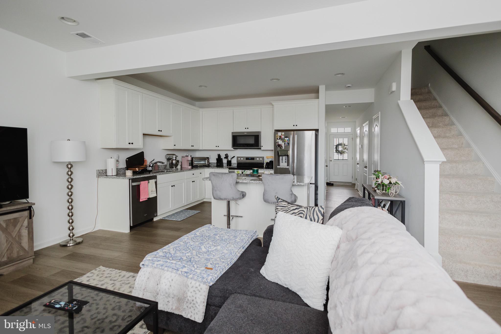 MARTINSBURG STATION - Residential