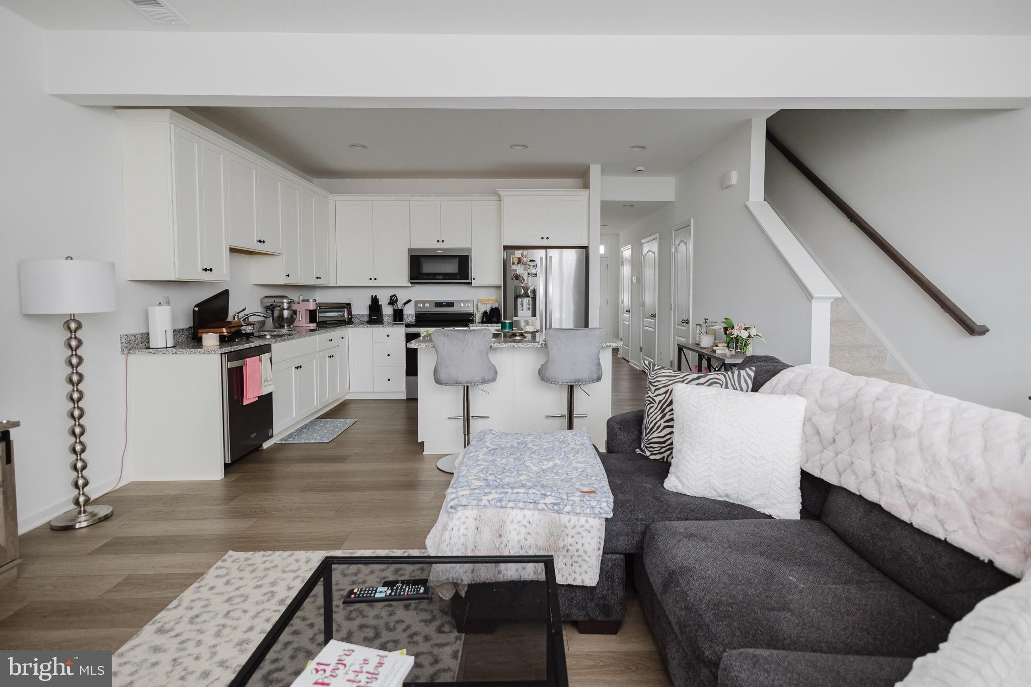 MARTINSBURG STATION - Residential