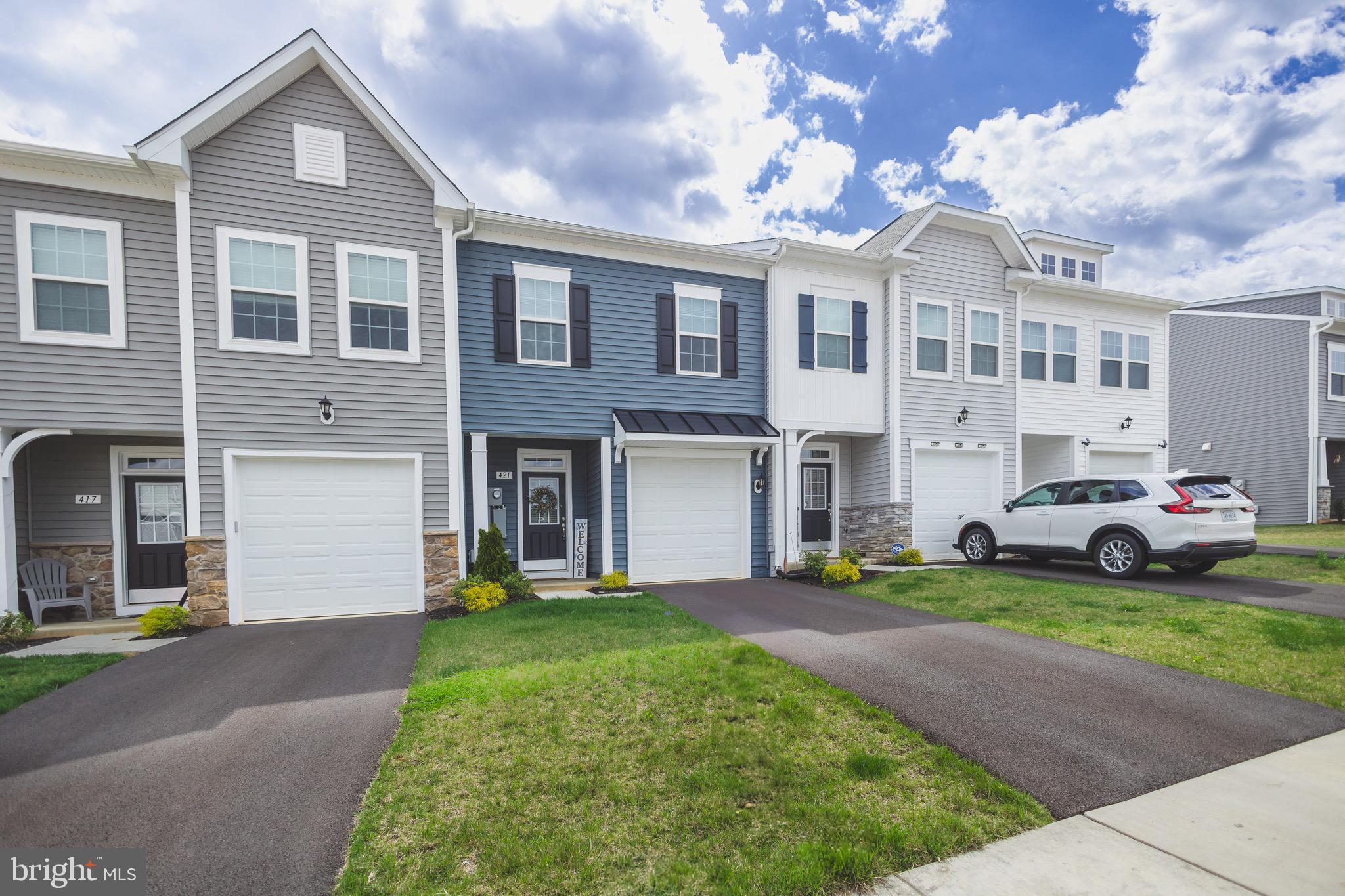 MARTINSBURG STATION - Residential