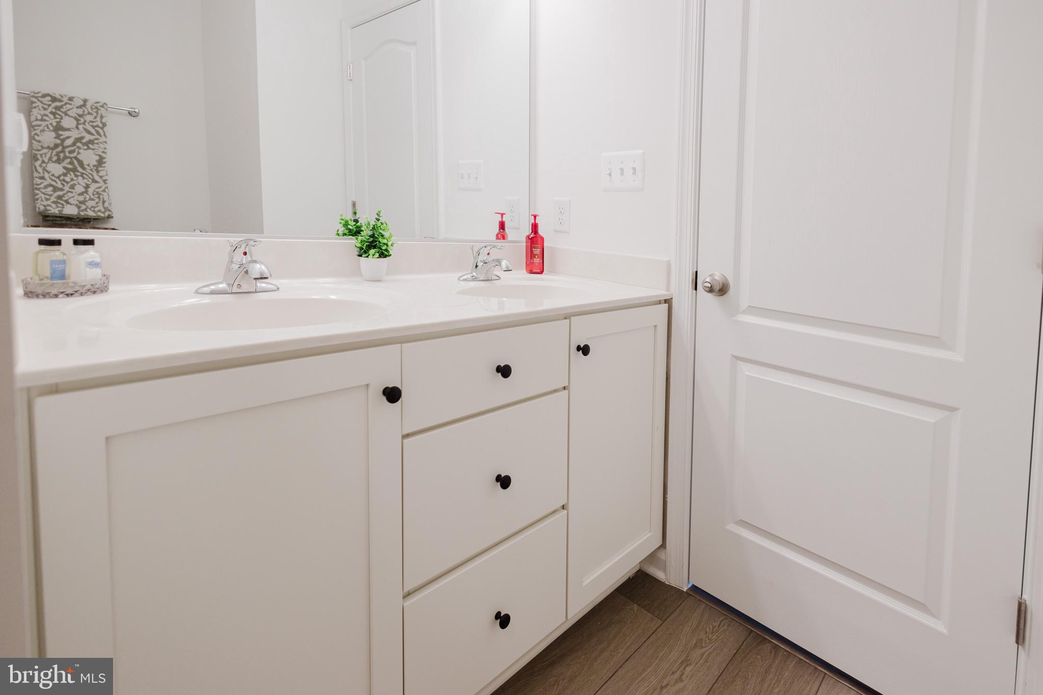 MARTINSBURG STATION - Residential