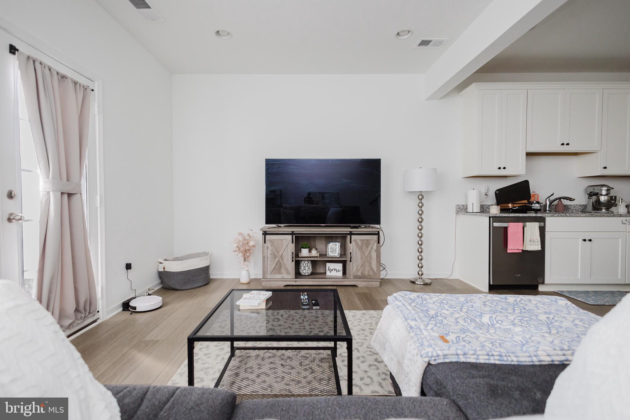 MARTINSBURG STATION - Residential