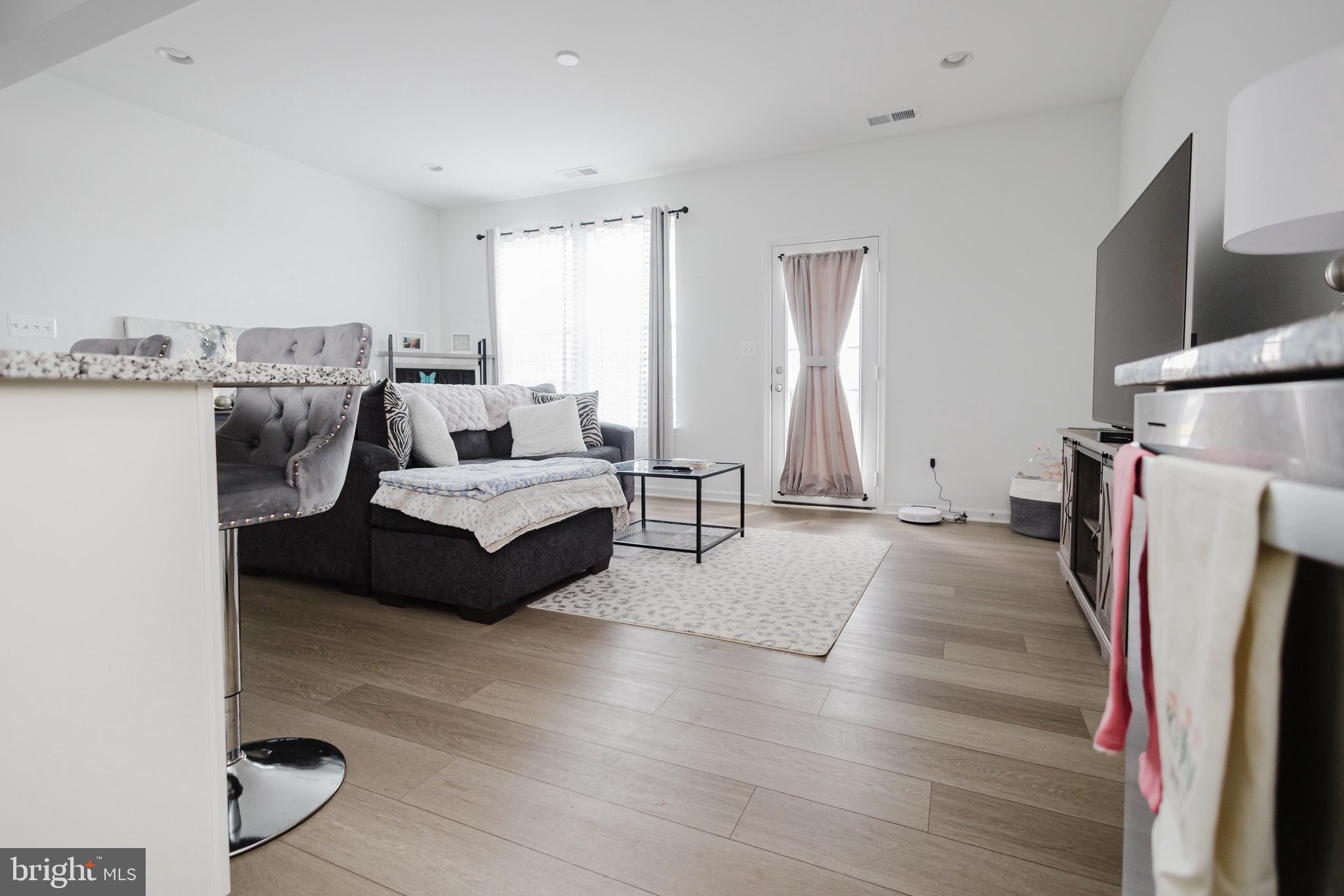 MARTINSBURG STATION - Residential