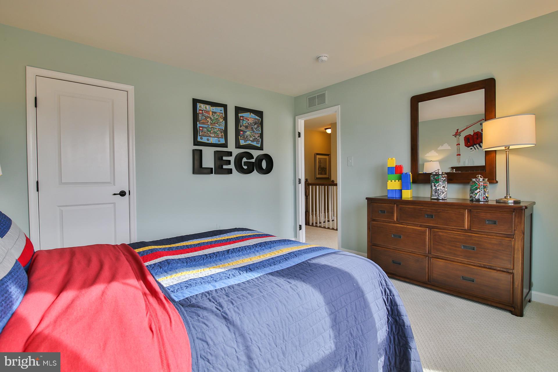 OAK CREEK - Residential