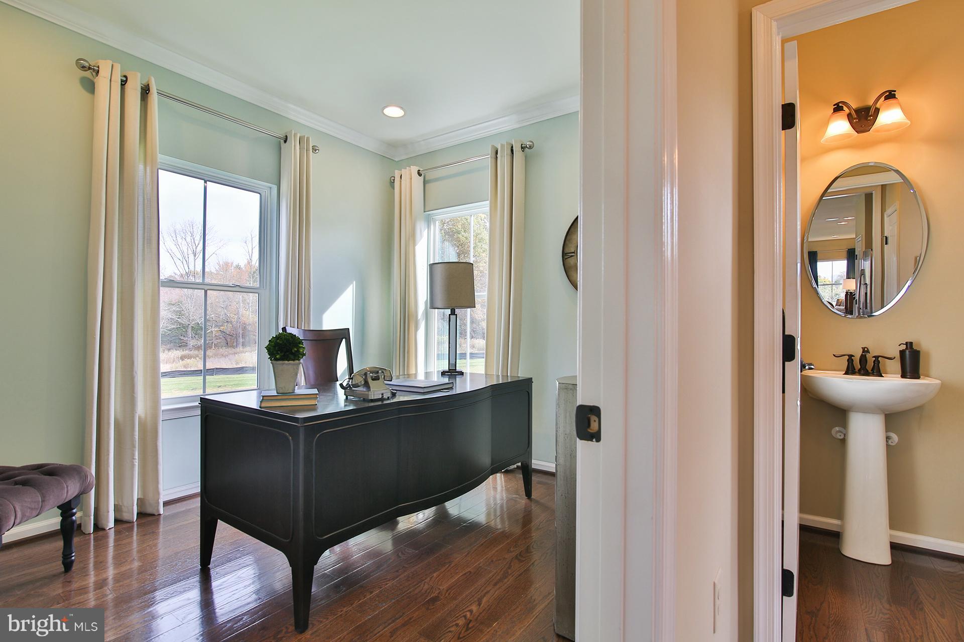 OAK CREEK - Residential